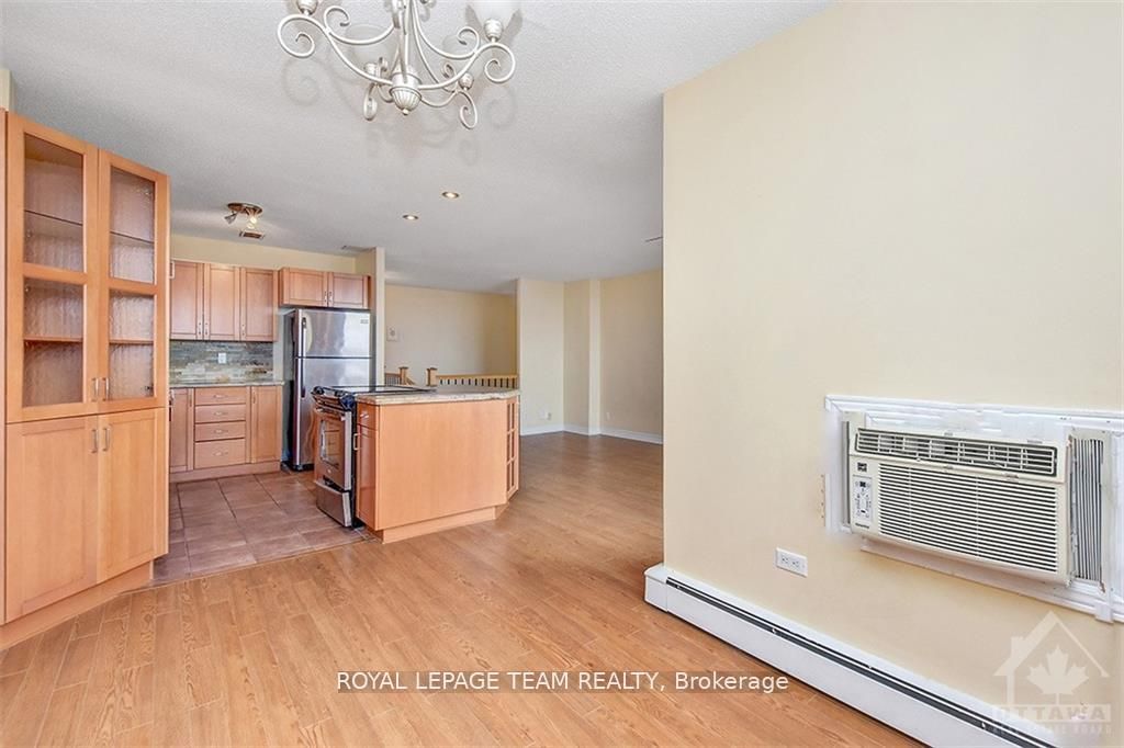 515 St Laurent Boulevard 644 Property Photo 8
