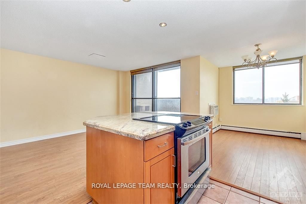 515 St Laurent Boulevard 644 Property Photo 11