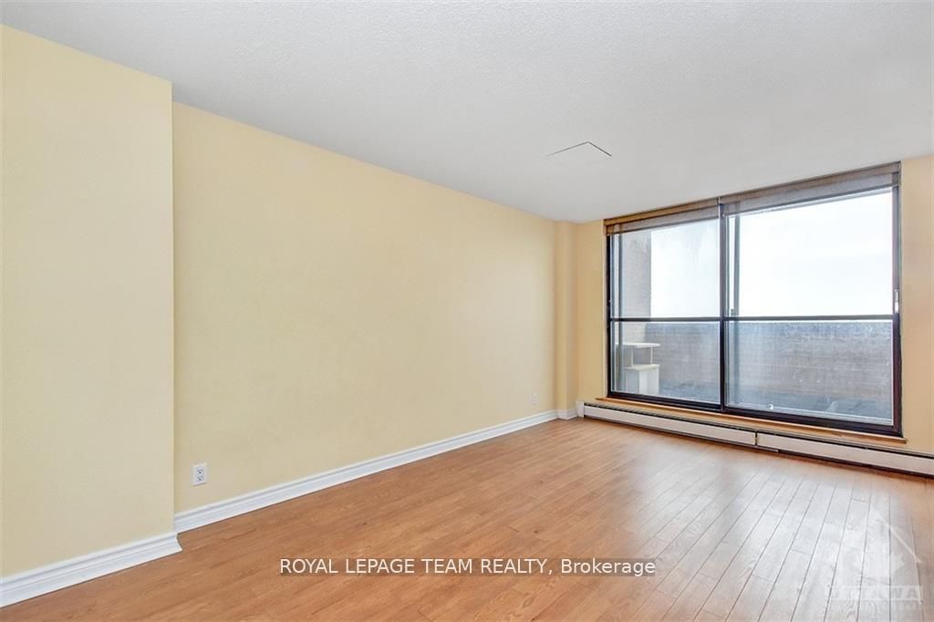 515 St Laurent Boulevard 644 Property Photo 12