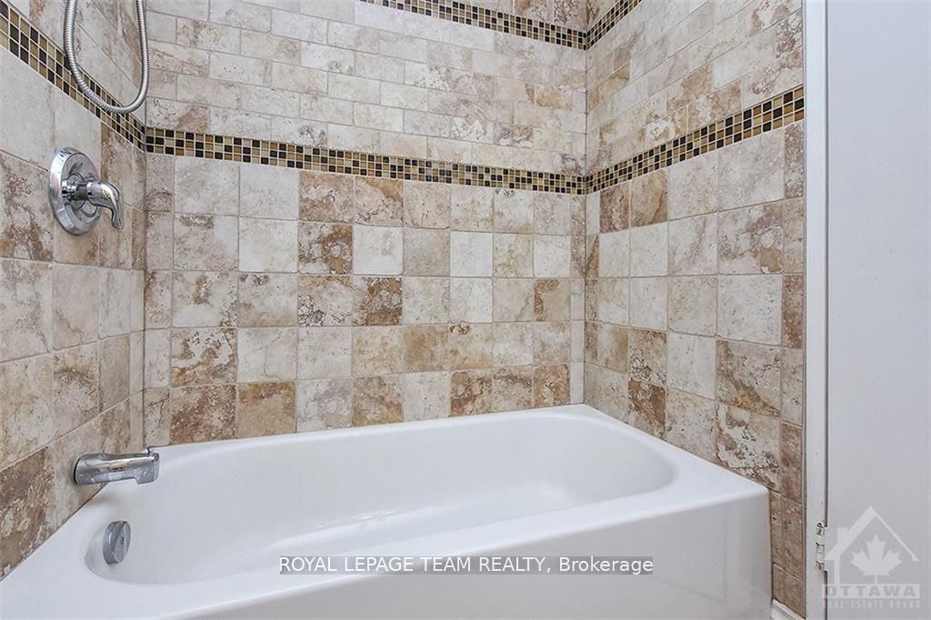 515 St Laurent Boulevard 644 Property Photo 22
