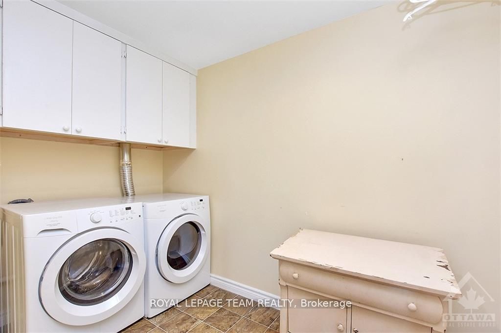 515 St Laurent Boulevard 644 Property Photo 23