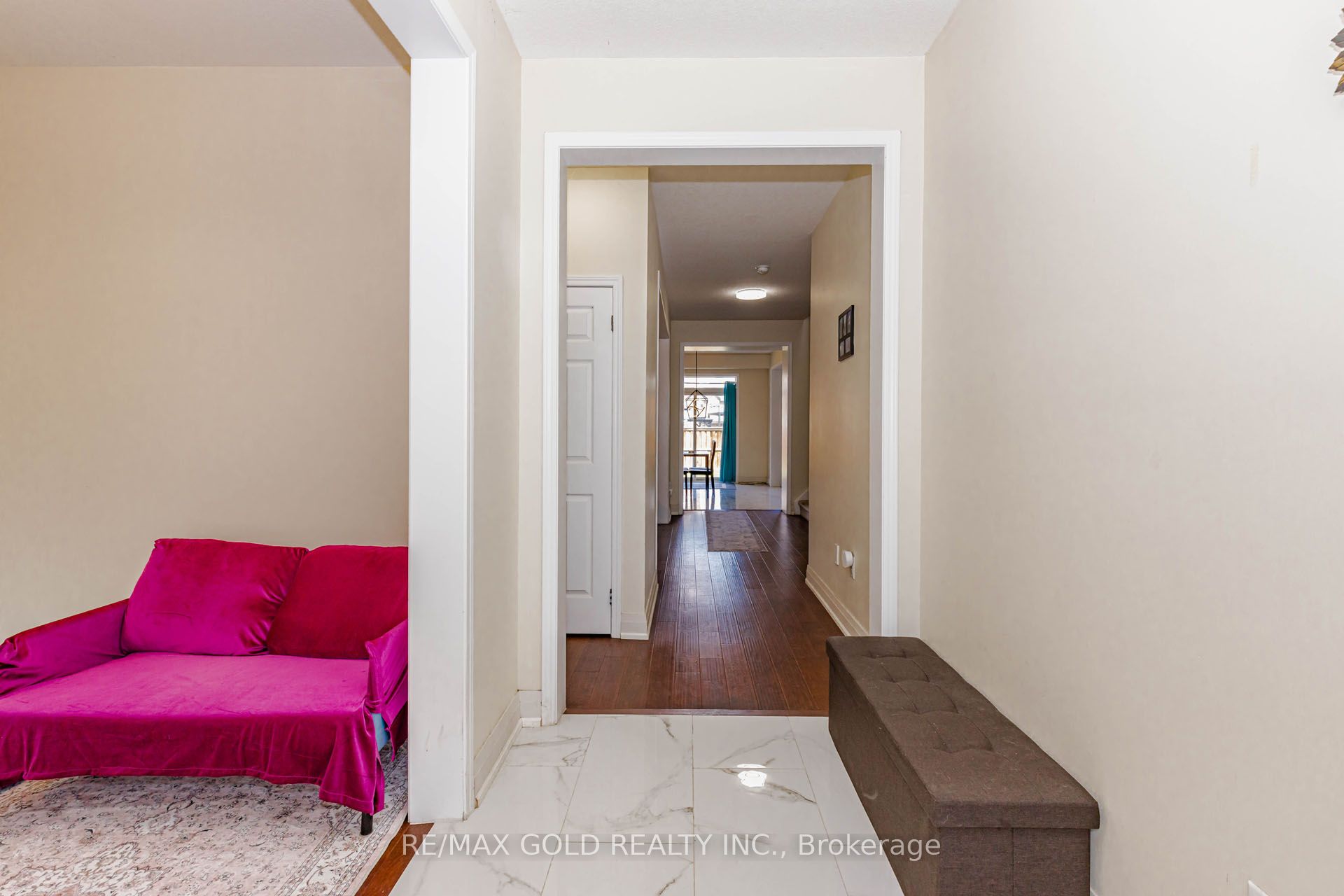 9 Burgess Crescent Property Photo 6
