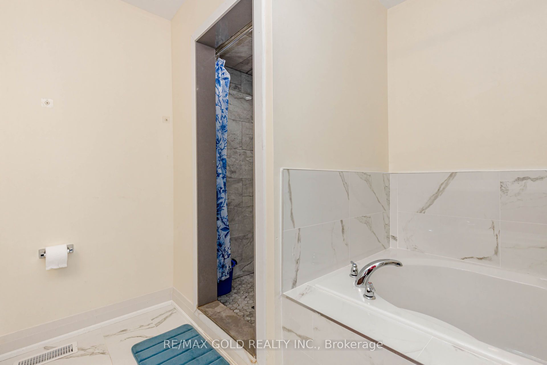 9 Burgess Crescent Property Photo 33