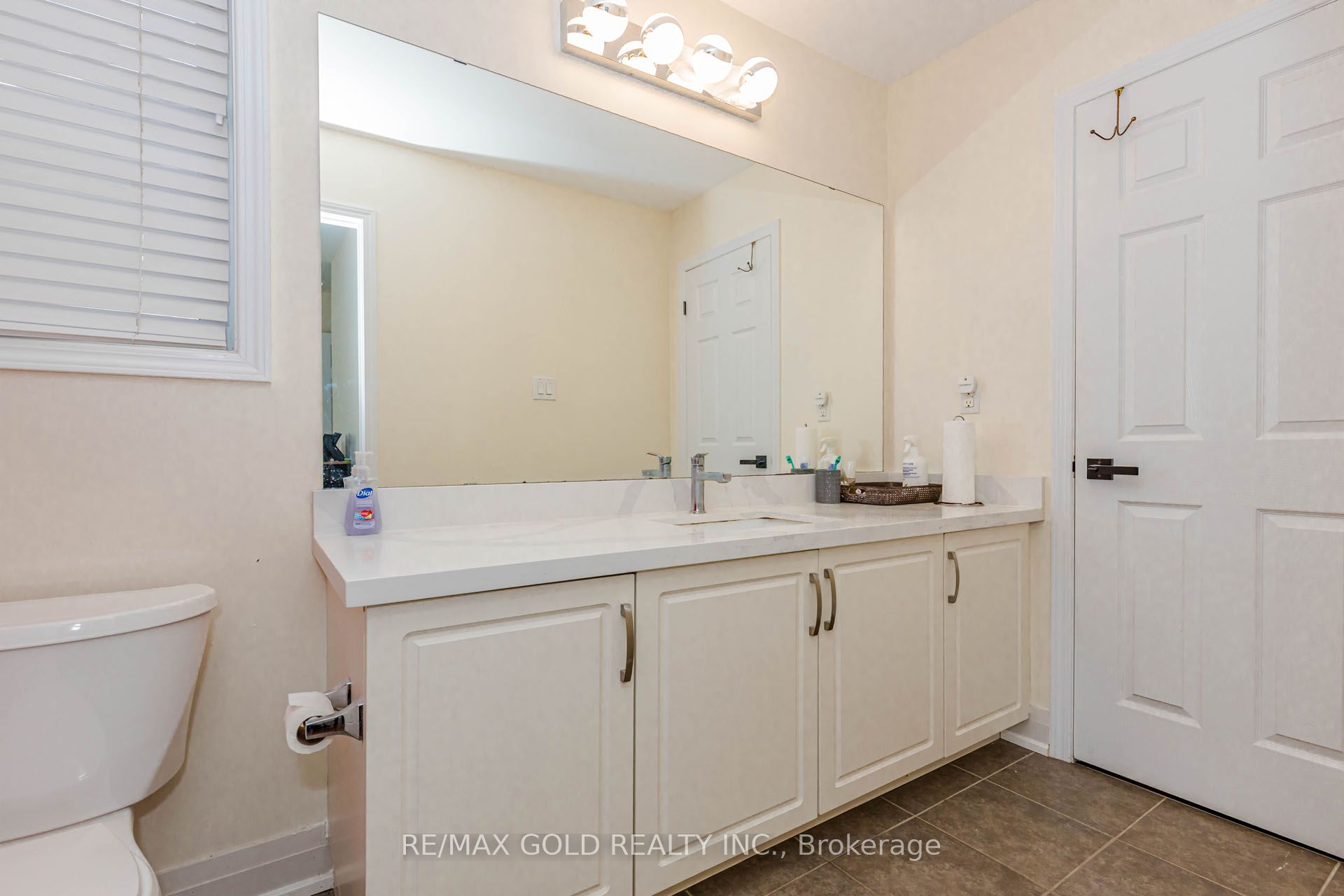 9 Burgess Crescent Property Photo 43