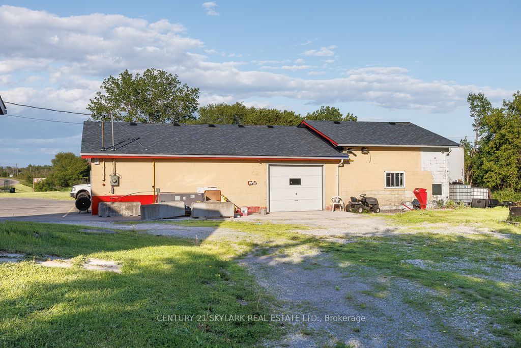 15693 County Rd 2 Property Photo 6