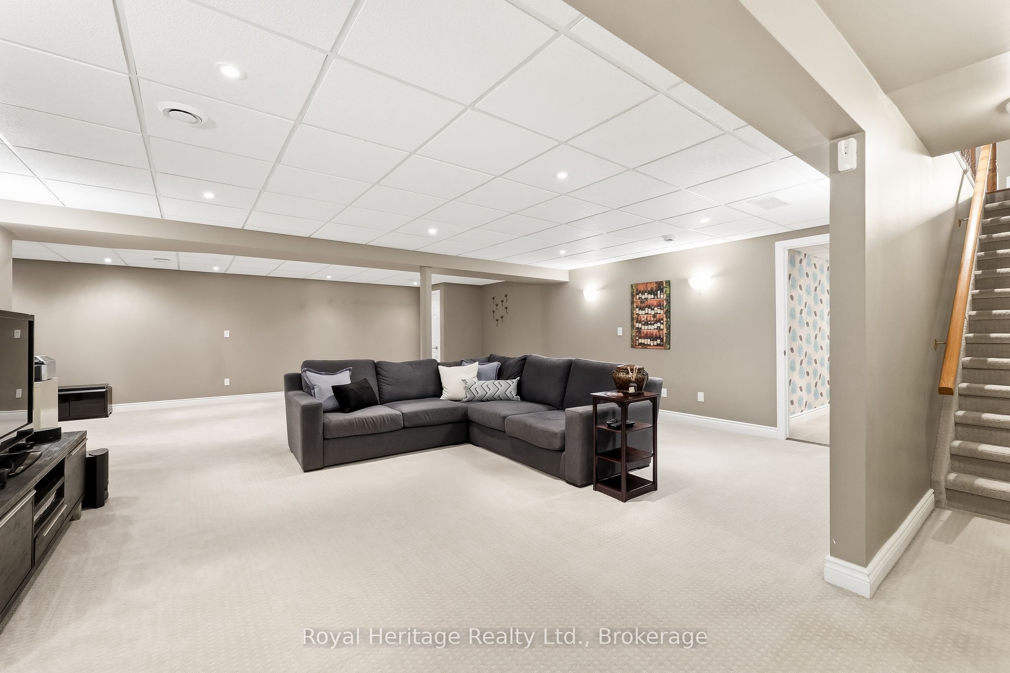 2 Cortland Way Property Photo 28