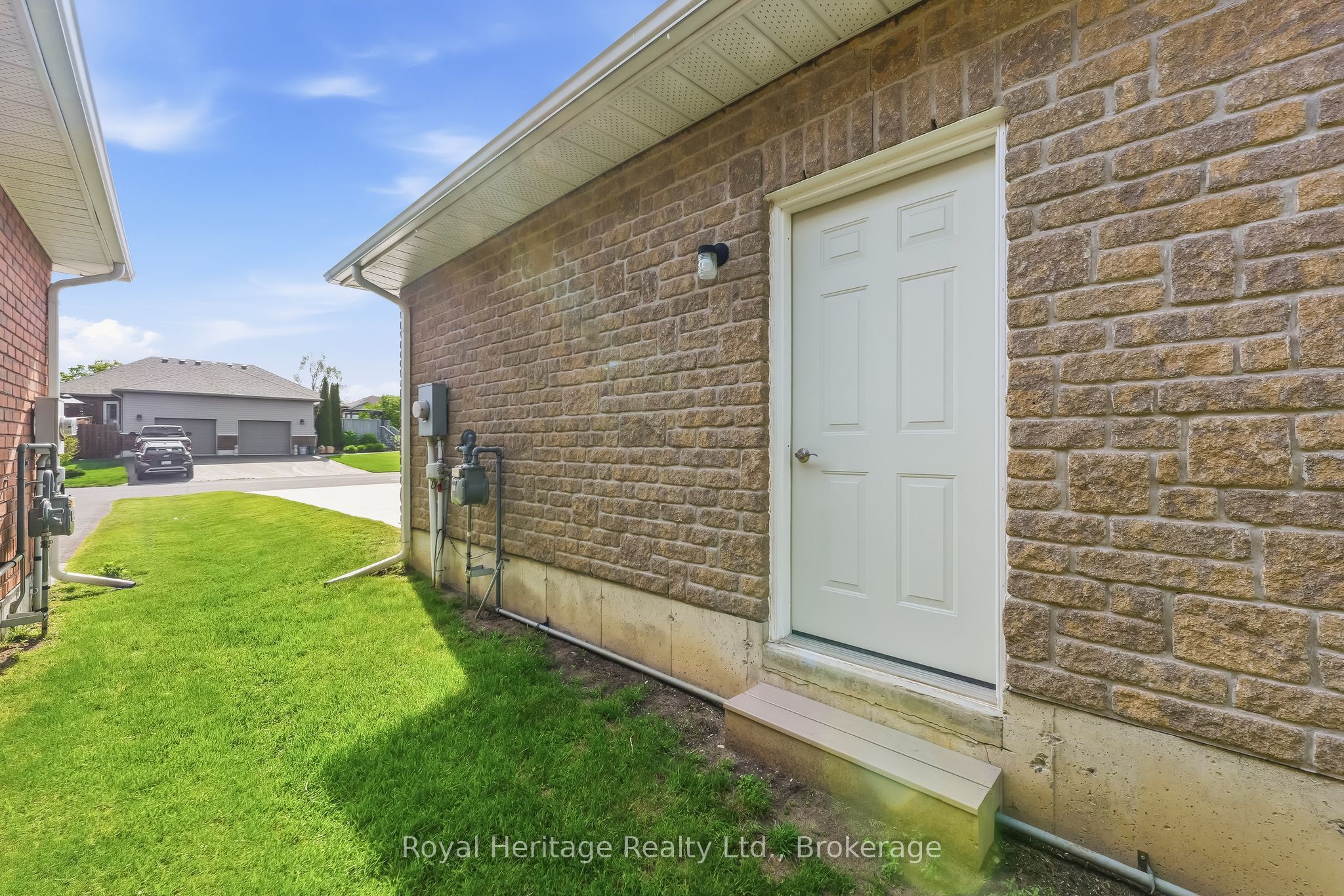 2 Cortland Way Property Photo 36