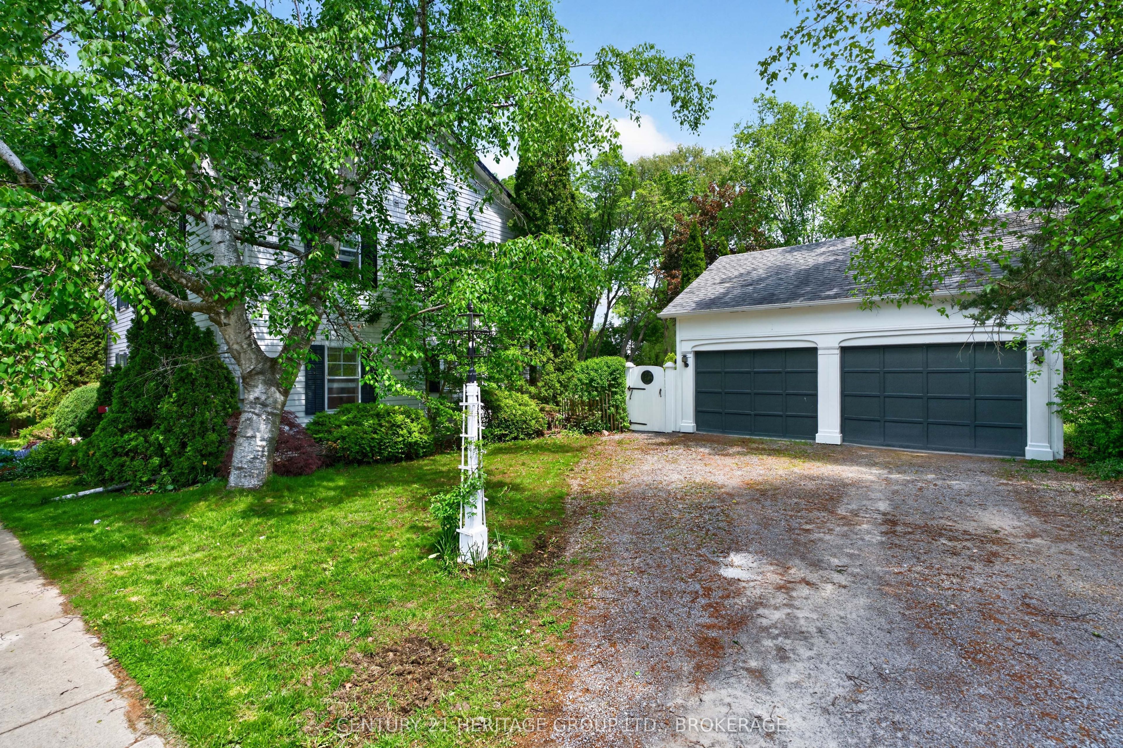 136 Old Danforth Road Property Photo 4