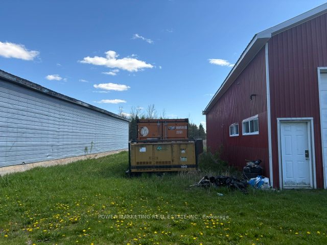 955 St Guillaume Road Property Photo 3