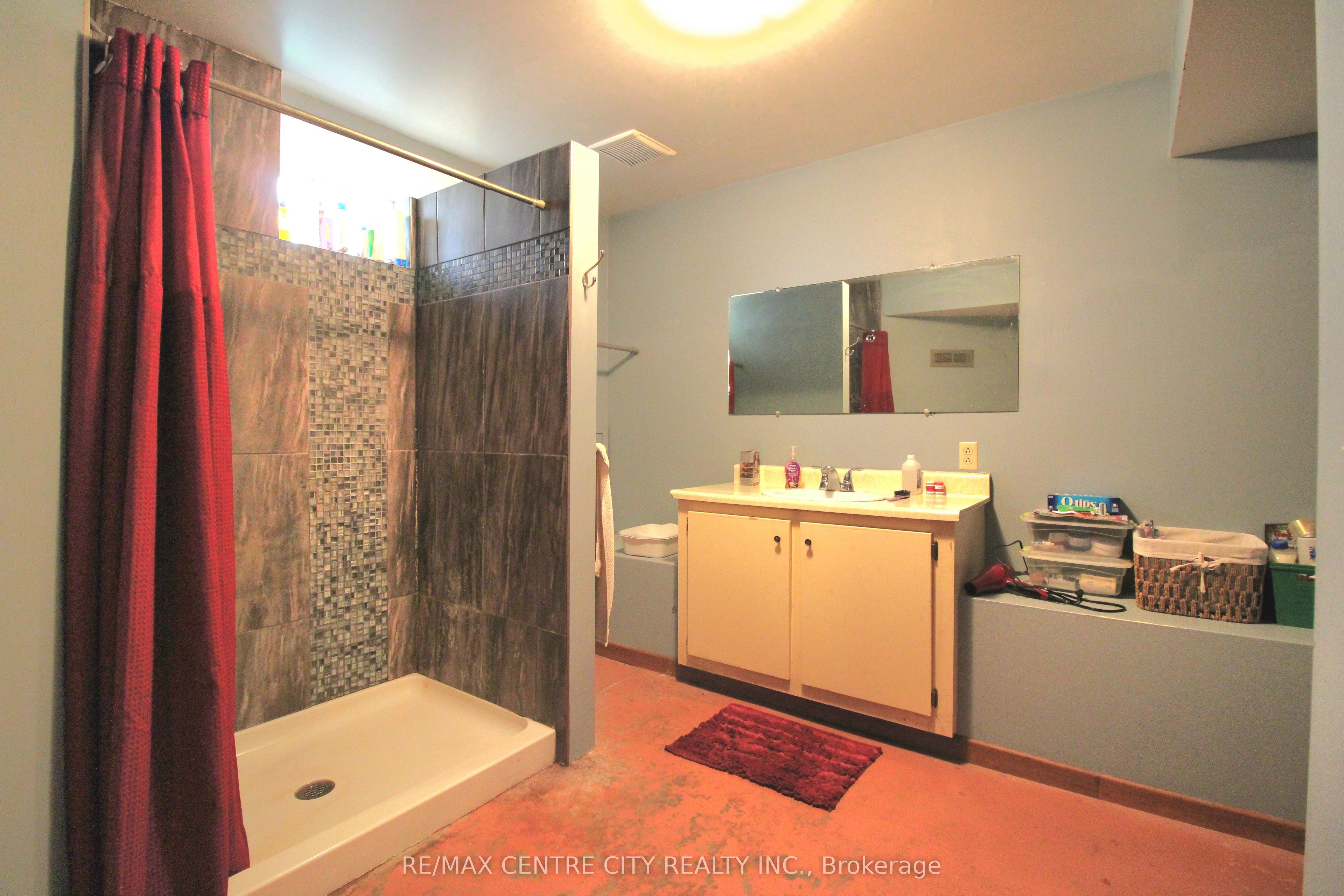 12 Chester Street Property Photo 21