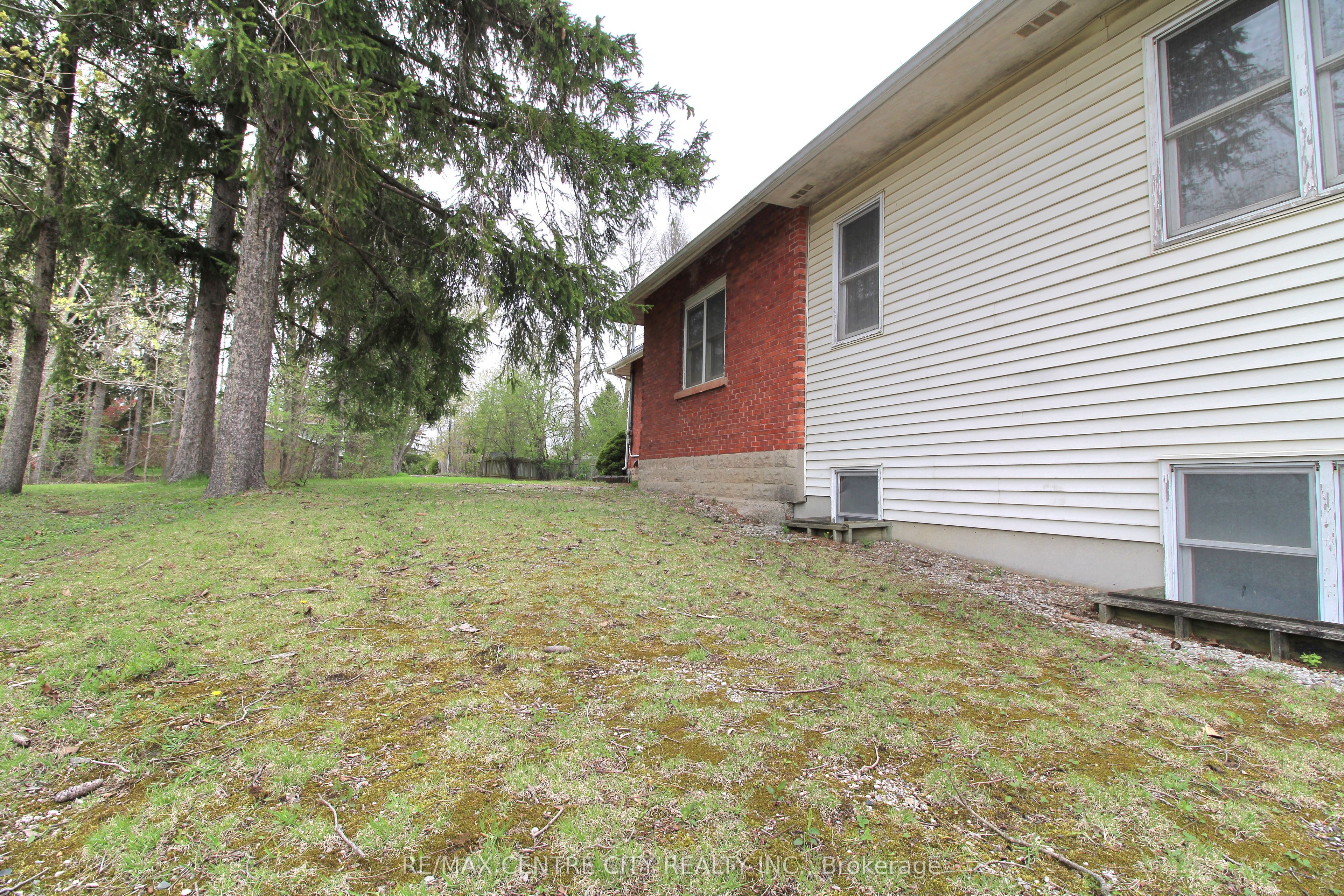 12 Chester Street Property Photo 27