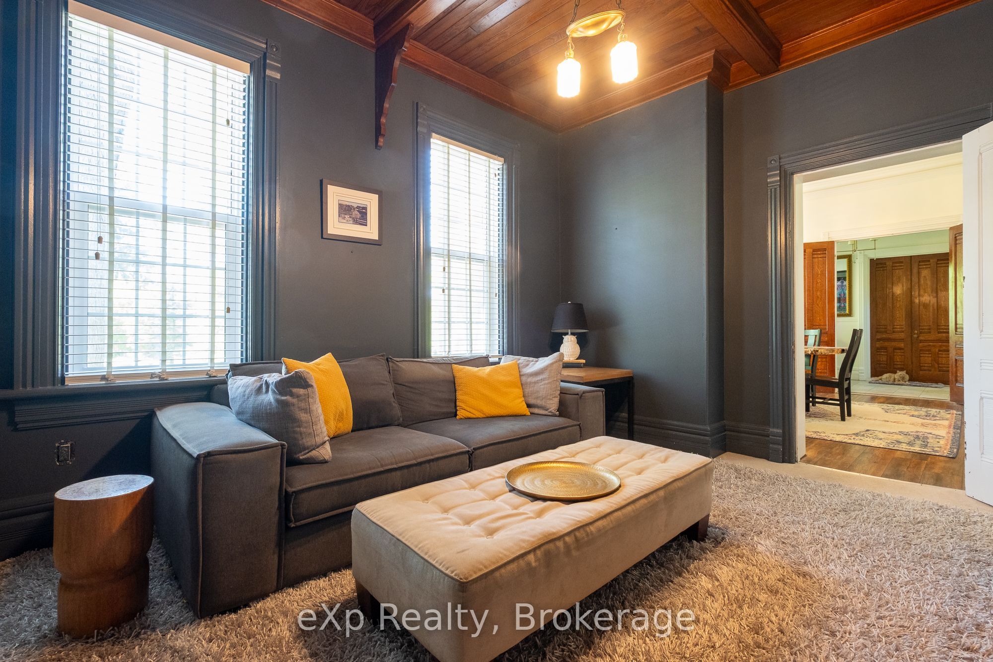 285 Mary Street Property Photo 6