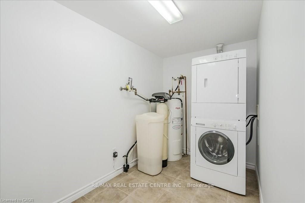 41 Goodwin Drive 202 Property Photo 23