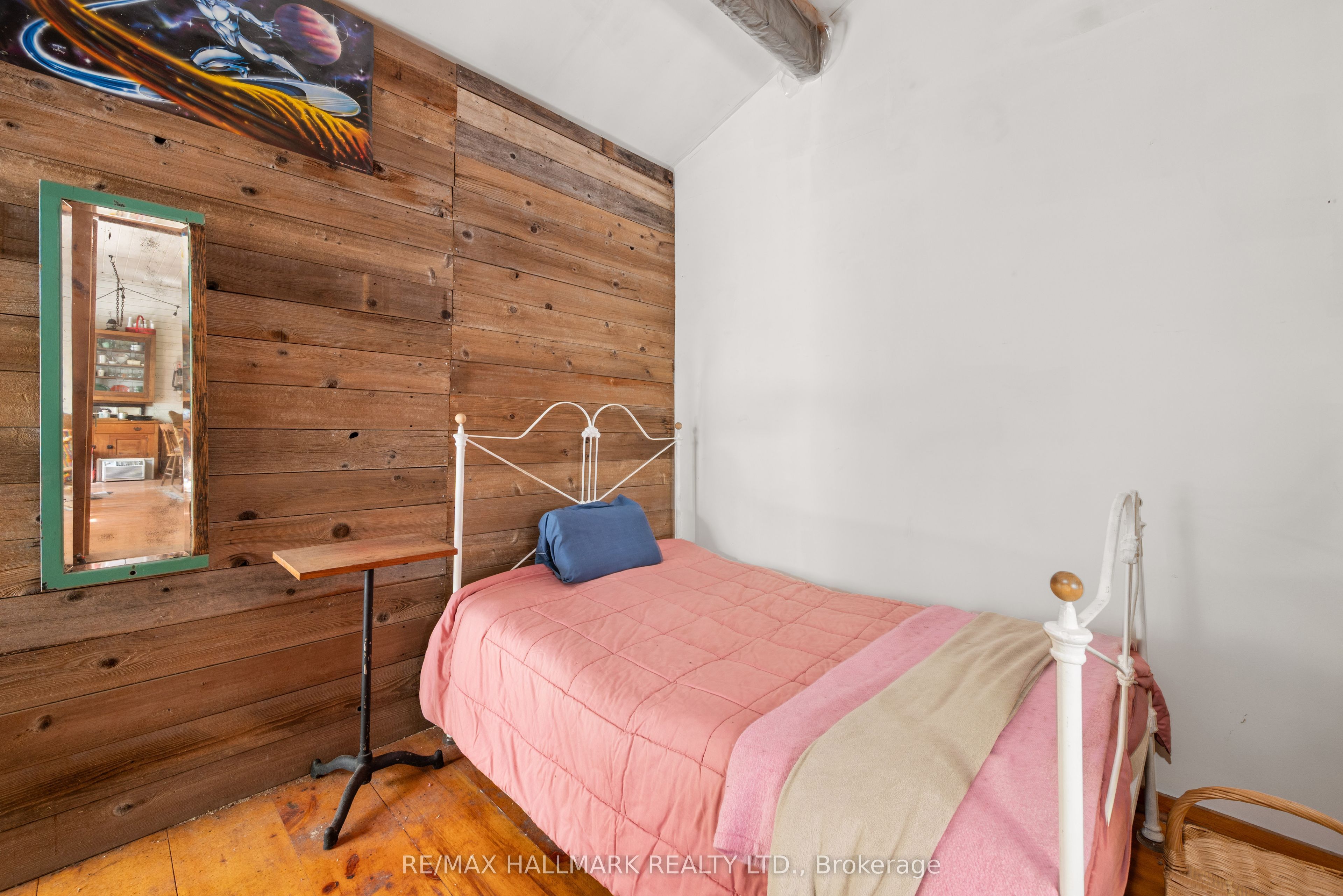 1005 Learners Lane Property Photo 12