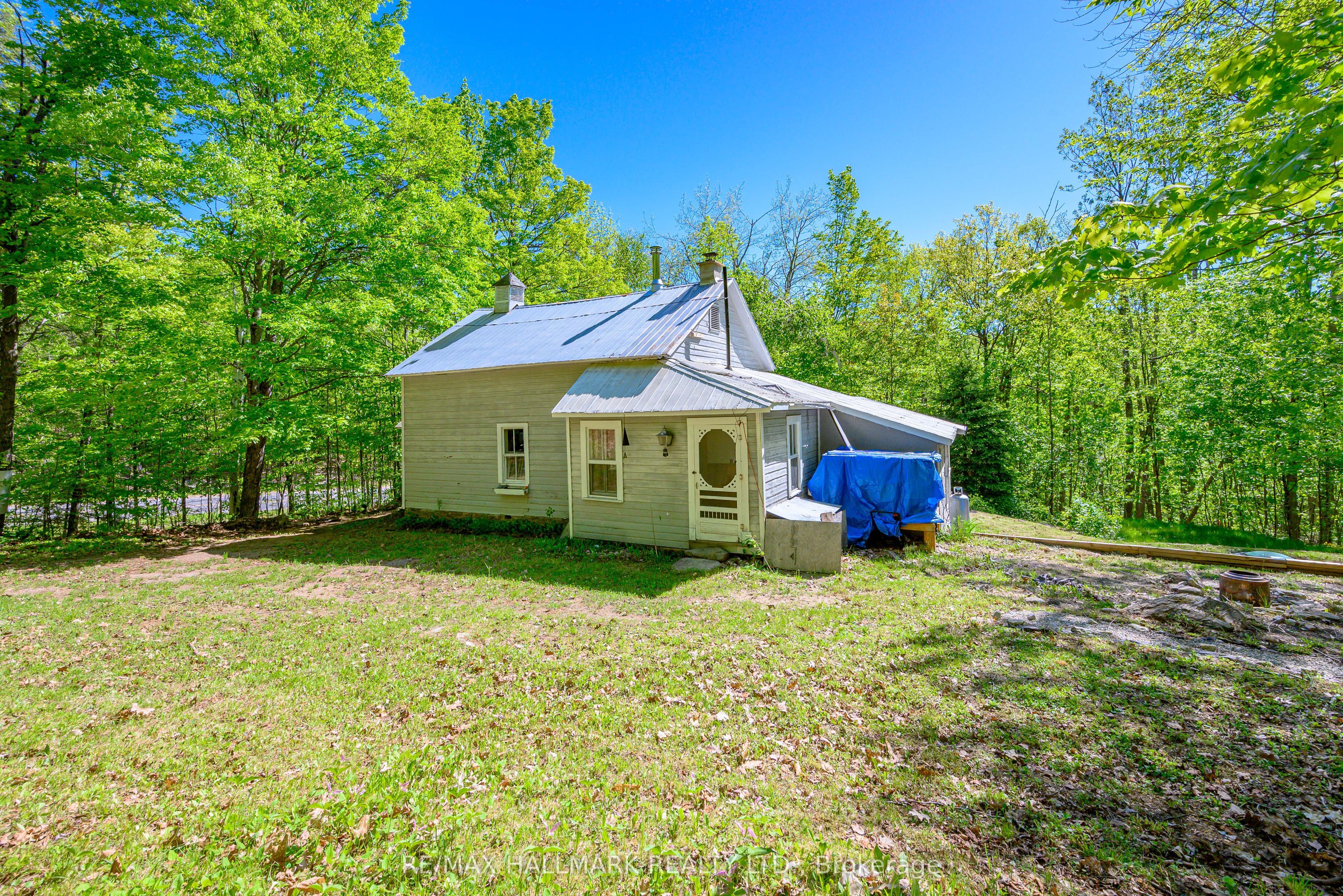 1005 Learners Lane Property Photo 24