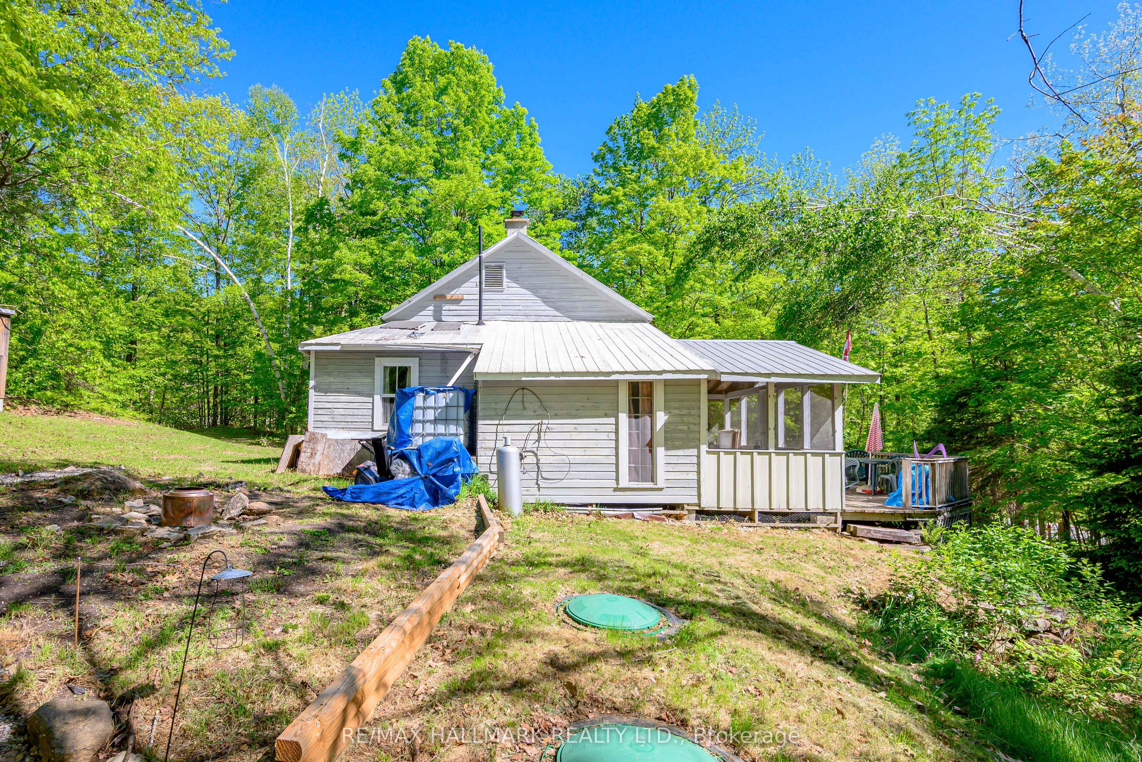 1005 Learners Lane Property Photo 27