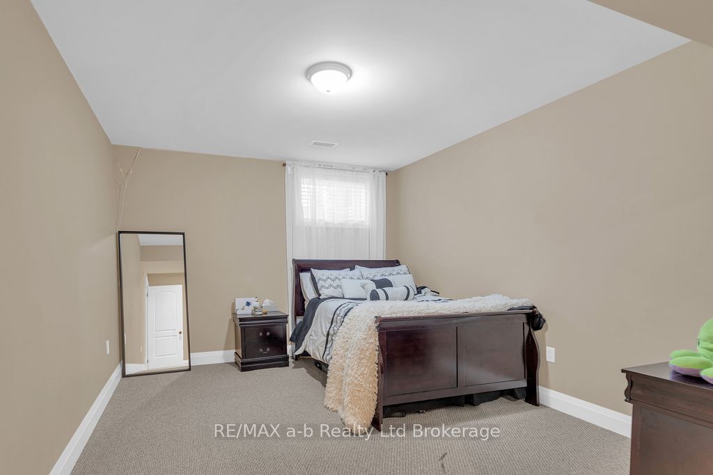 9442 Richmond Road Property Photo 28