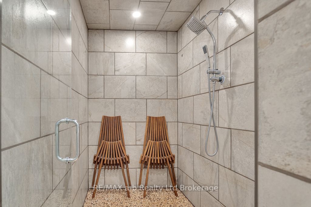 9442 Richmond Road Property Photo 31
