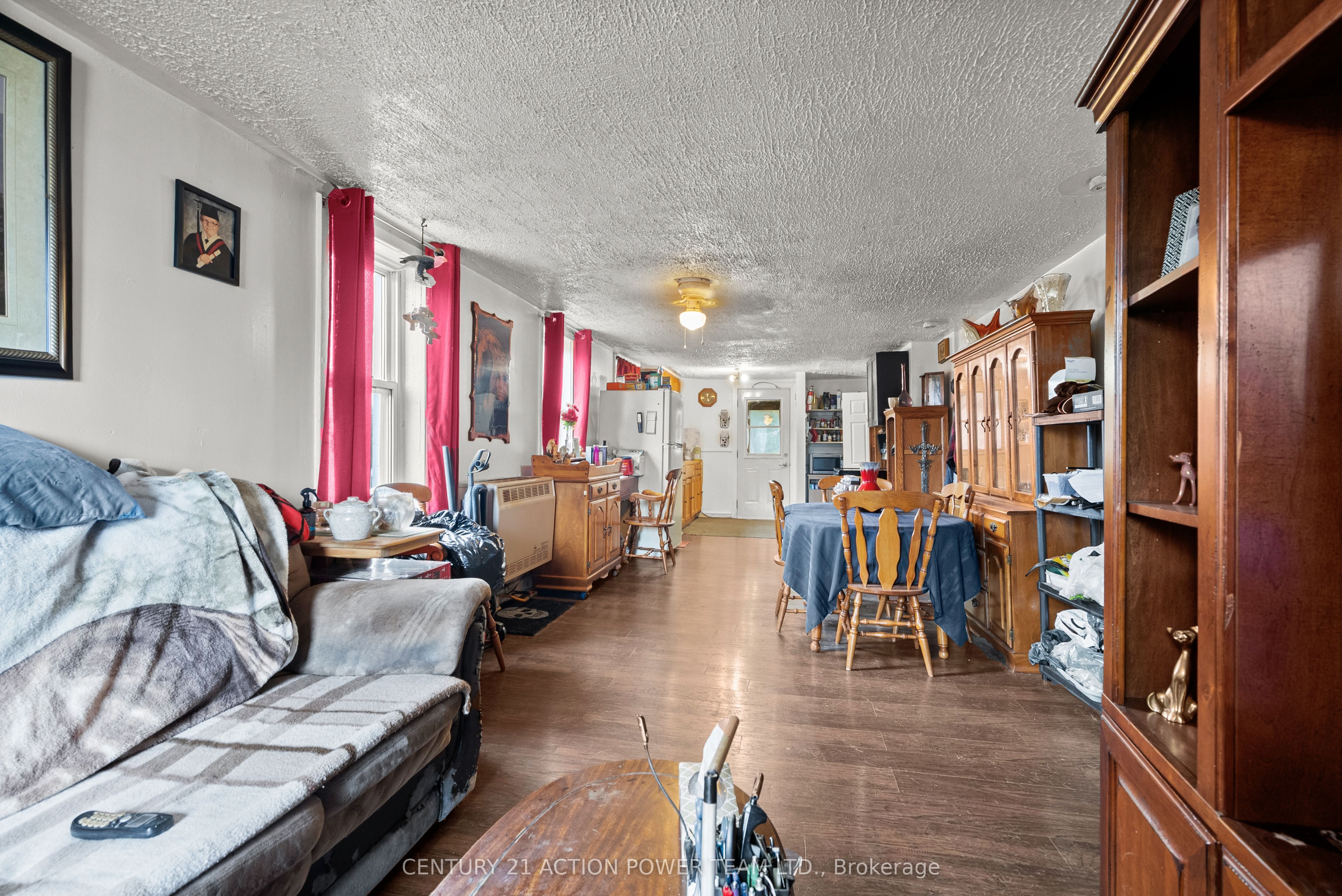 331 7th Street E Property Photo 12