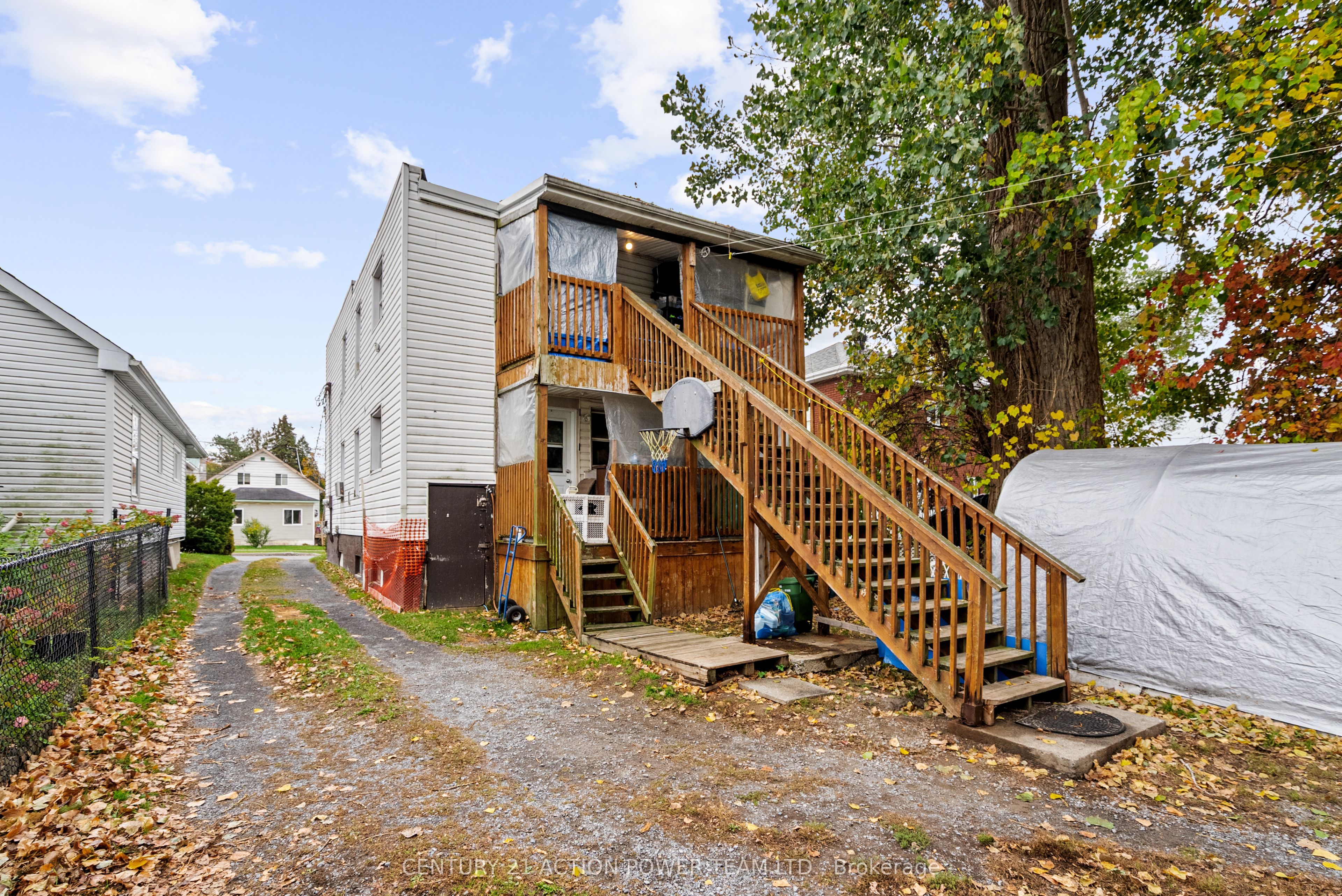 331 7th Street E Property Photo 18