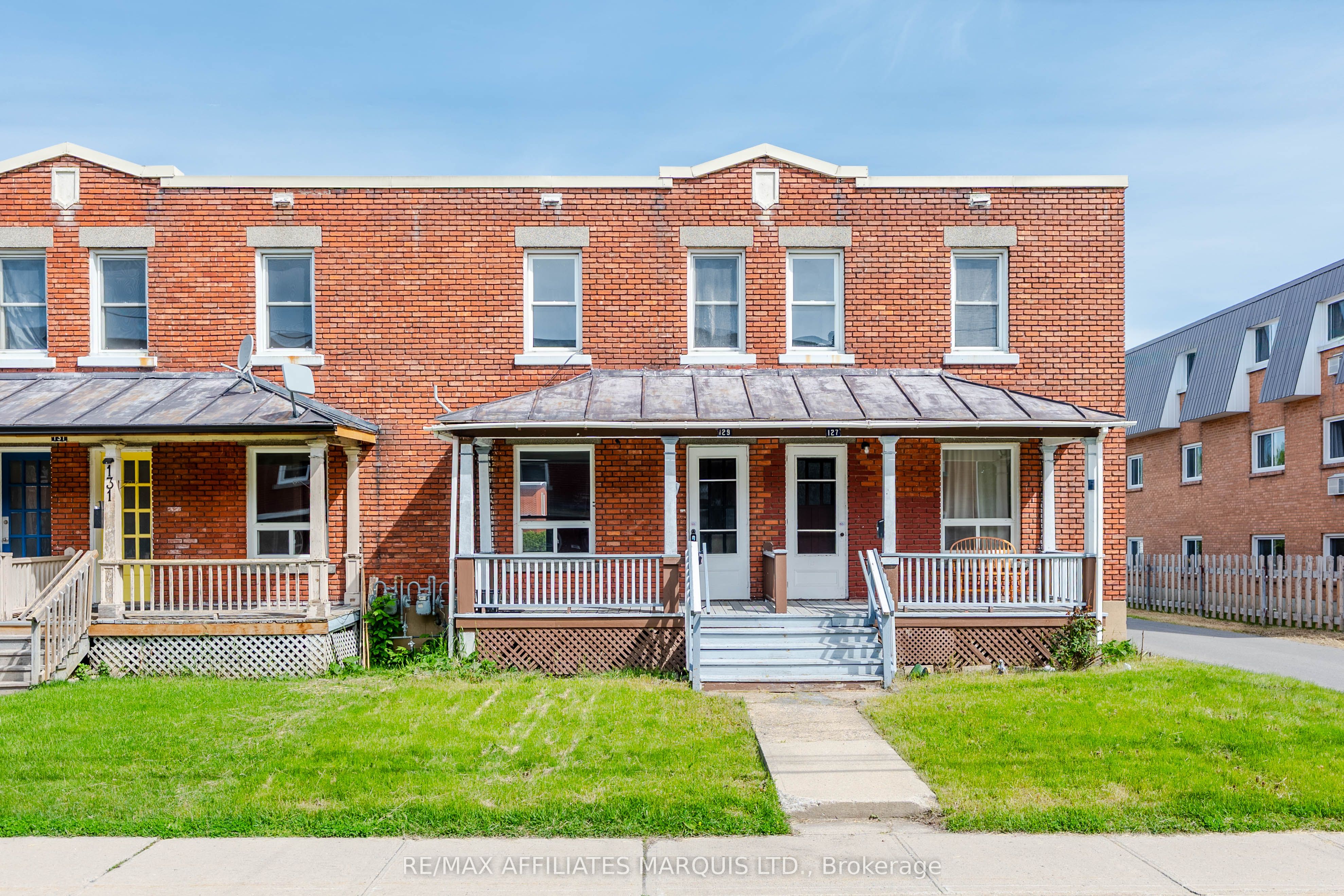 129 First Street W