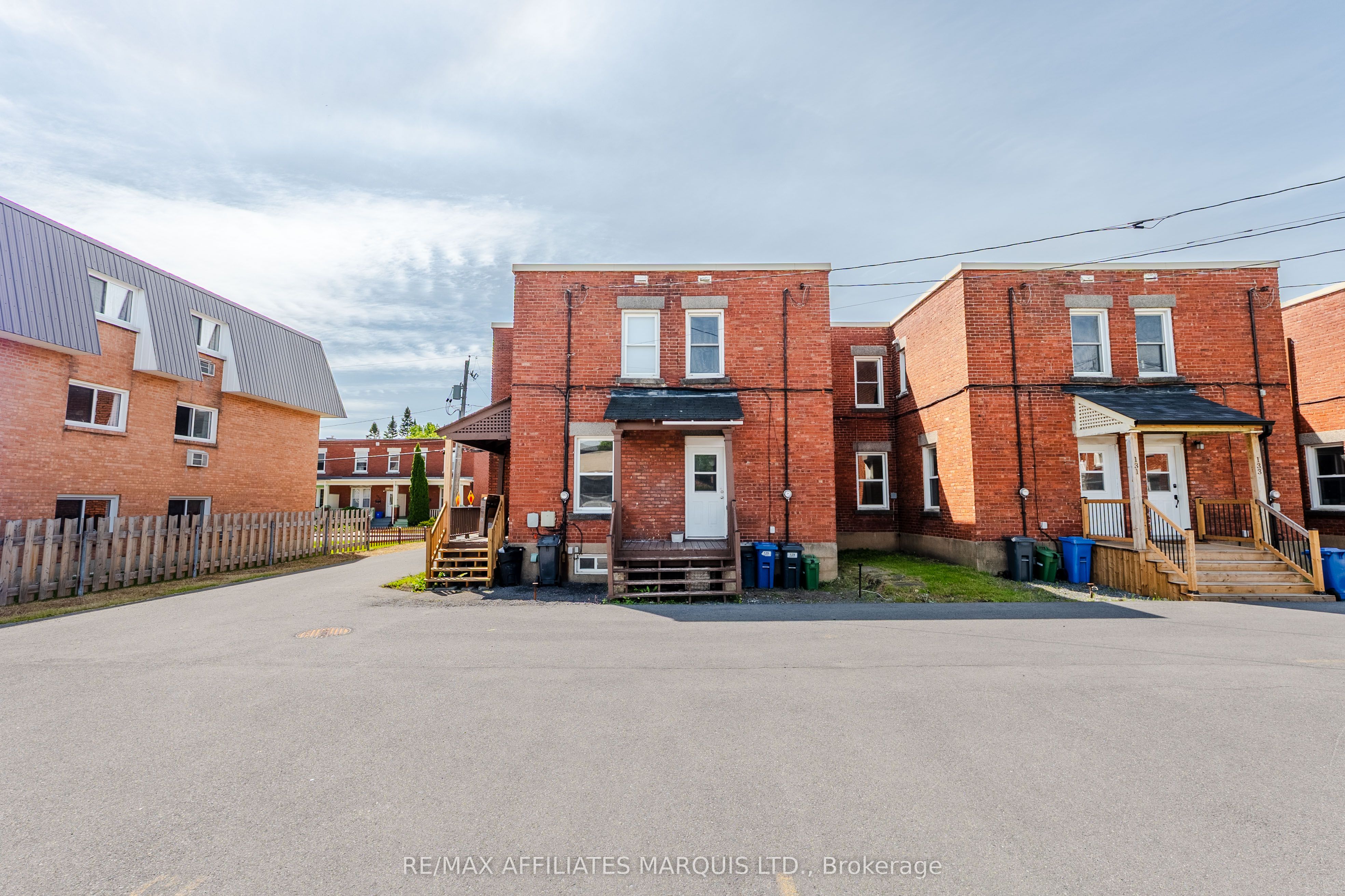 129 First Street W Property Photo 31