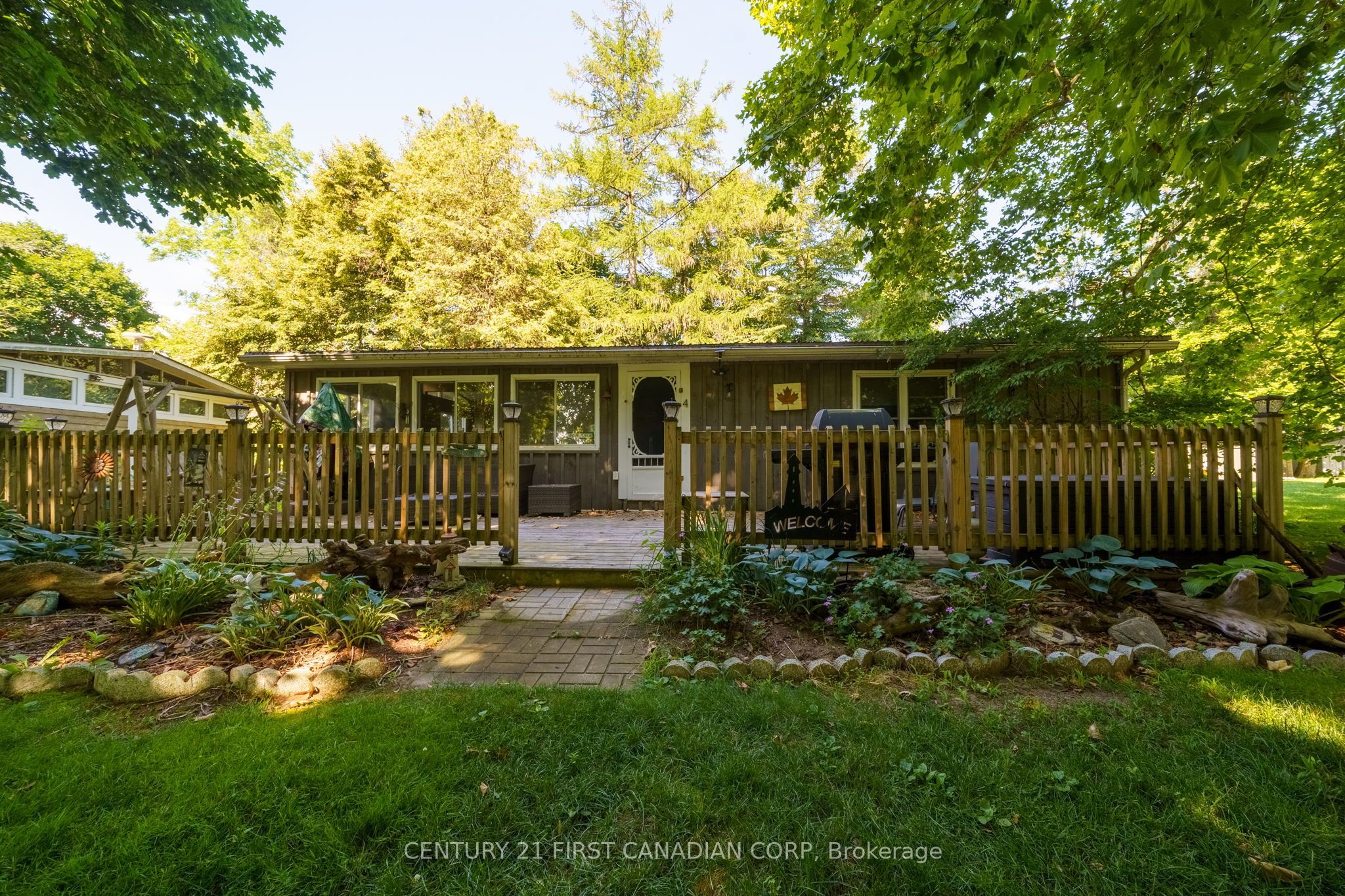 49075 Dexter Line 4 Property Photo 5