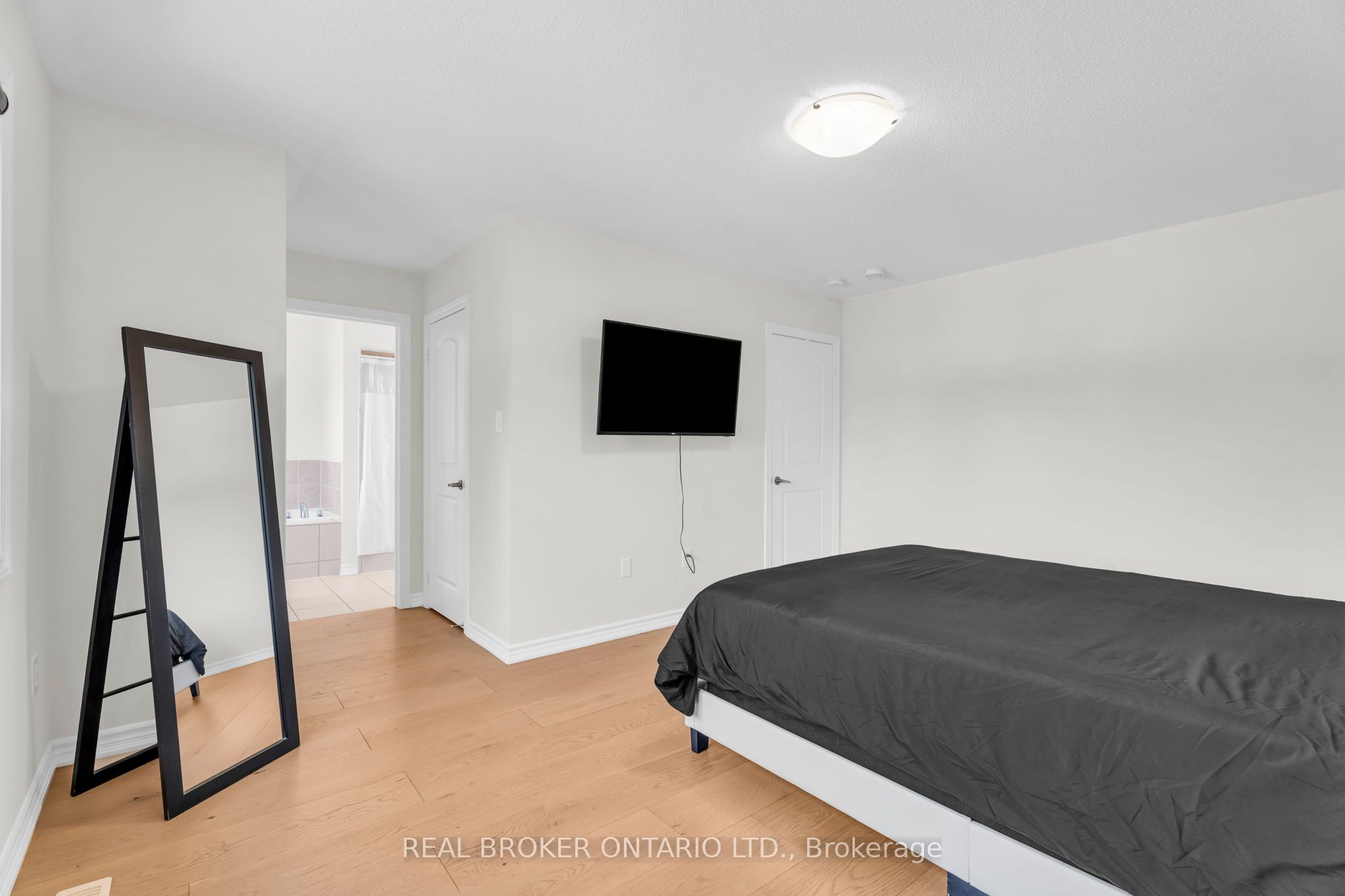125 Werry Avenue Property Photo 25
