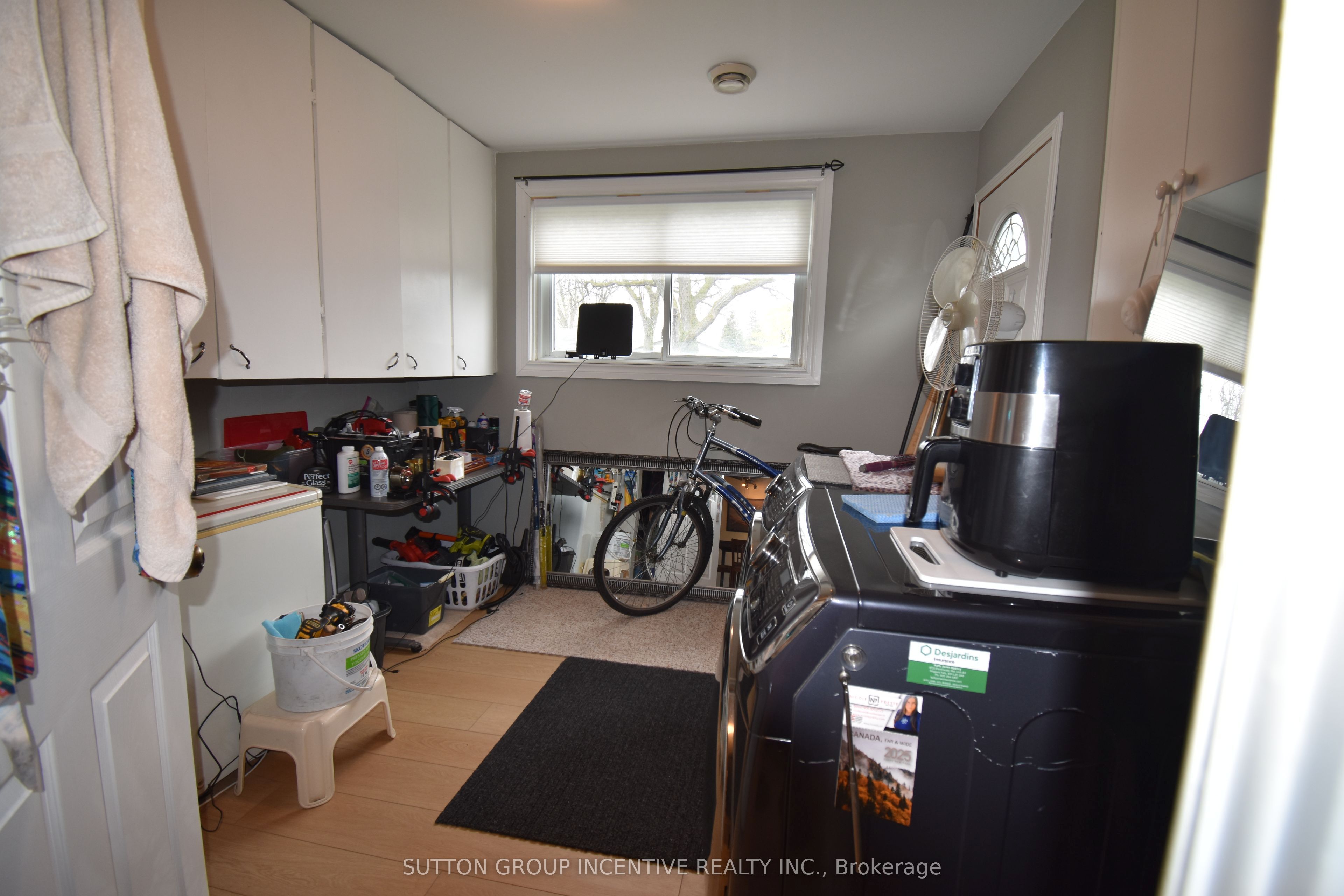 5 Lanark Crescent Property Photo 12