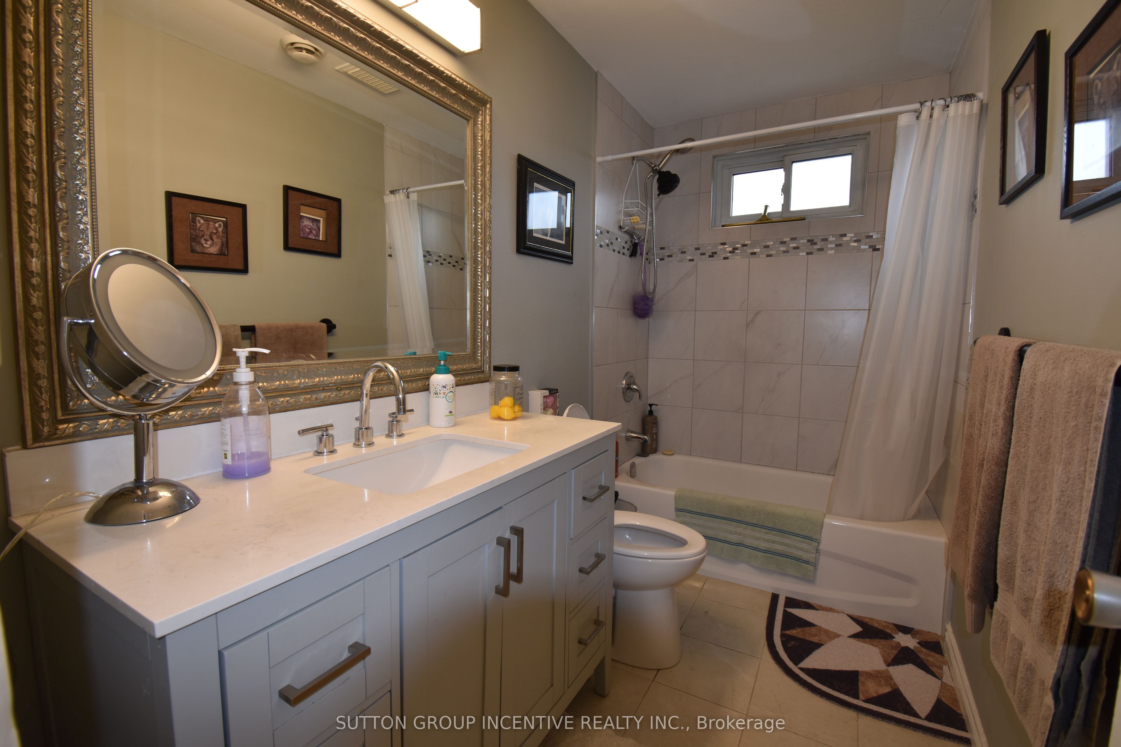 5 Lanark Crescent Property Photo 14