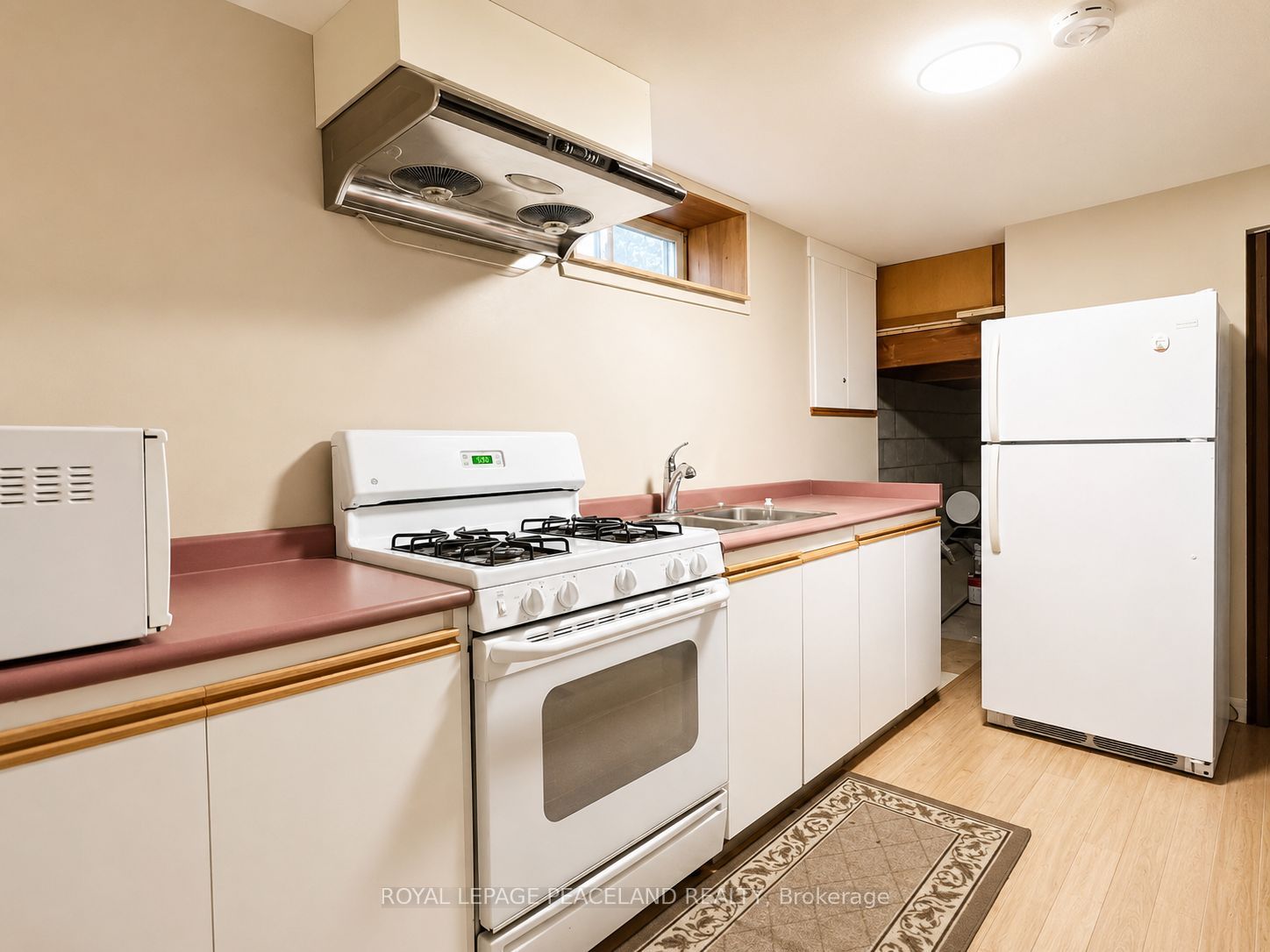 403 Denlow Avenue Basement Property Photo 2