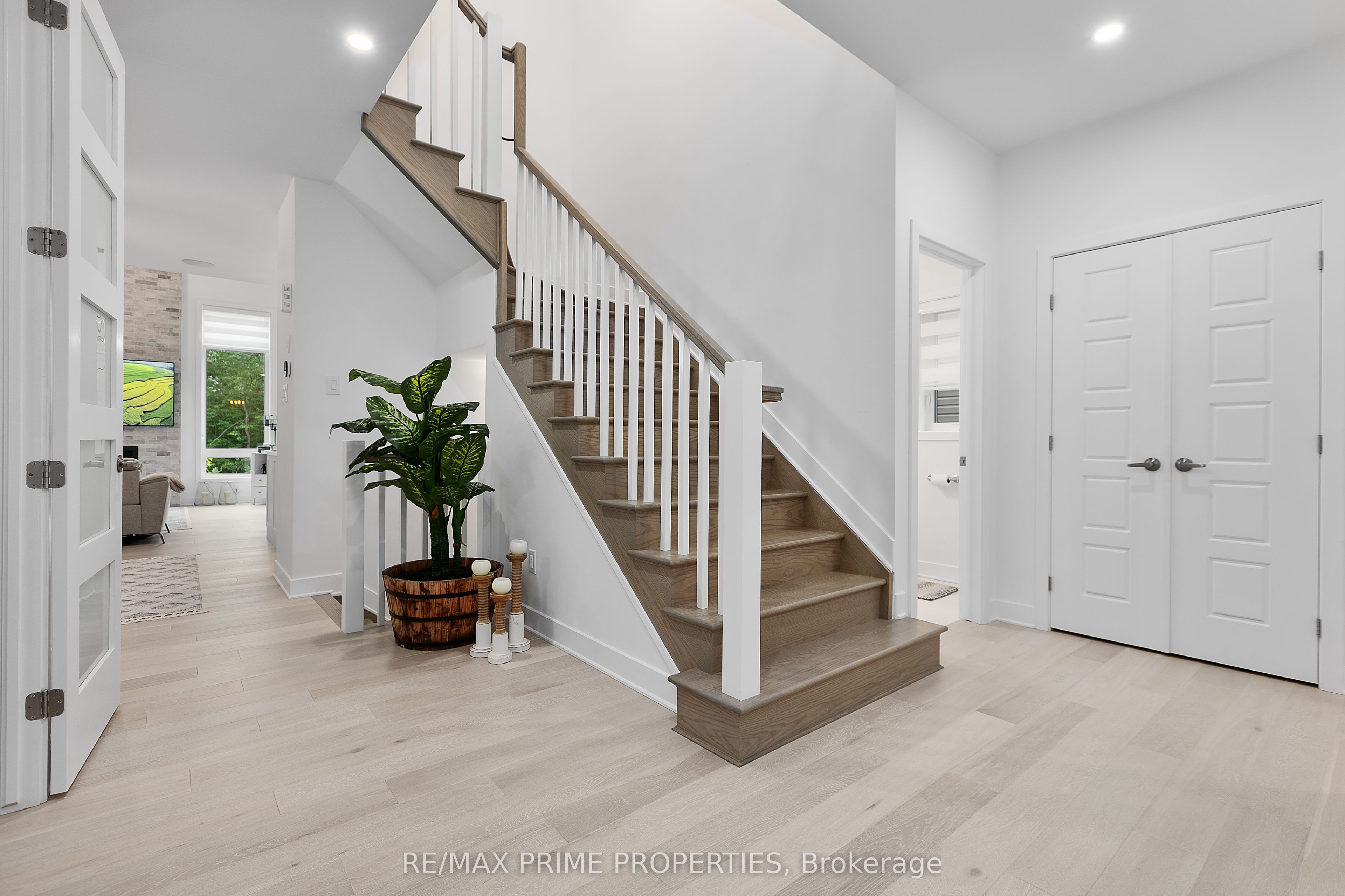194 Bristol Crescent Property Photo 17