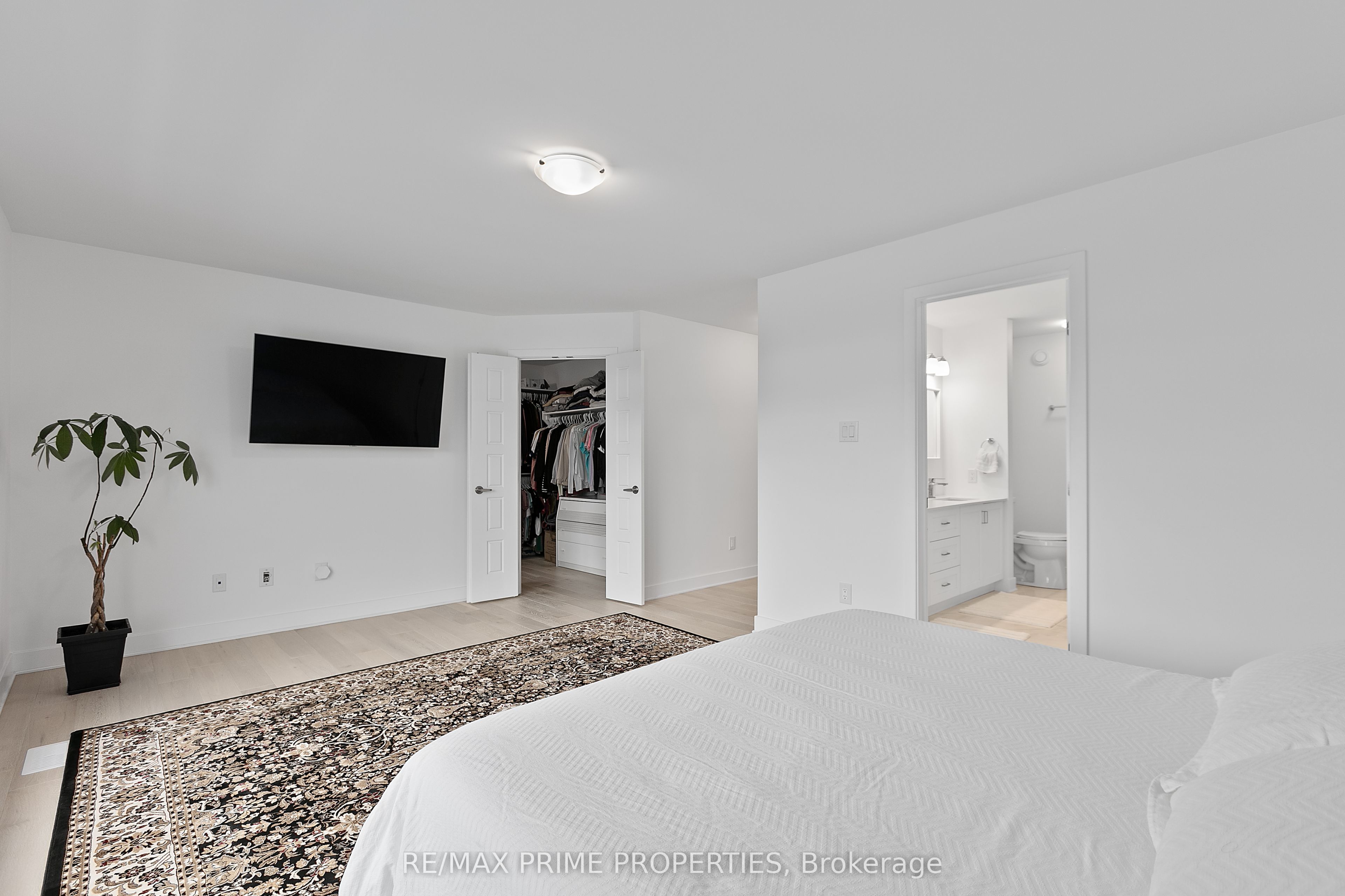 194 Bristol Crescent Property Photo 22