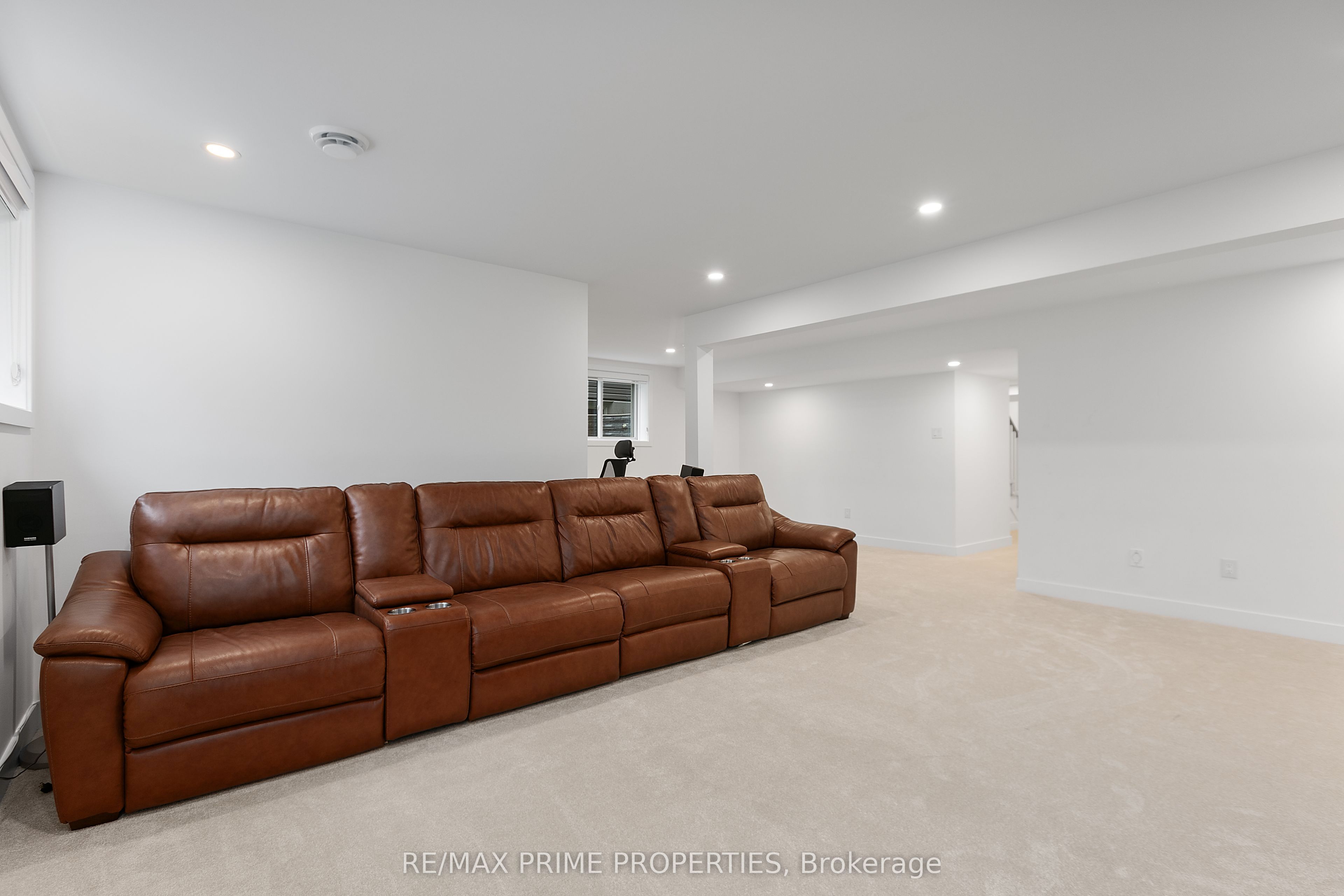 194 Bristol Crescent Property Photo 39