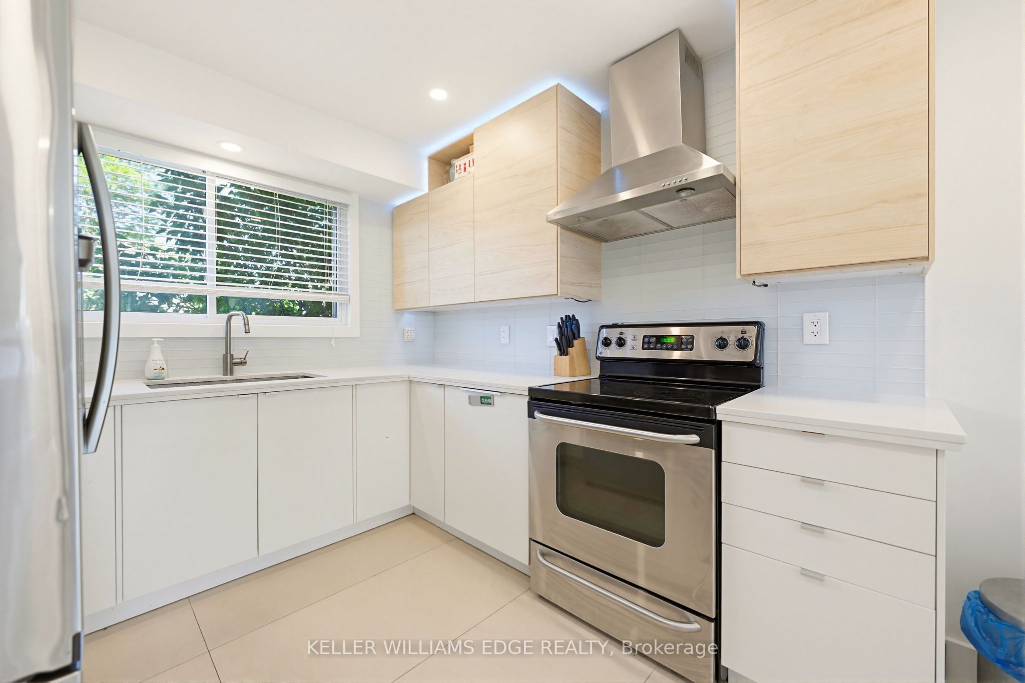 161 Berkindale Drive 7 Property Photo 9