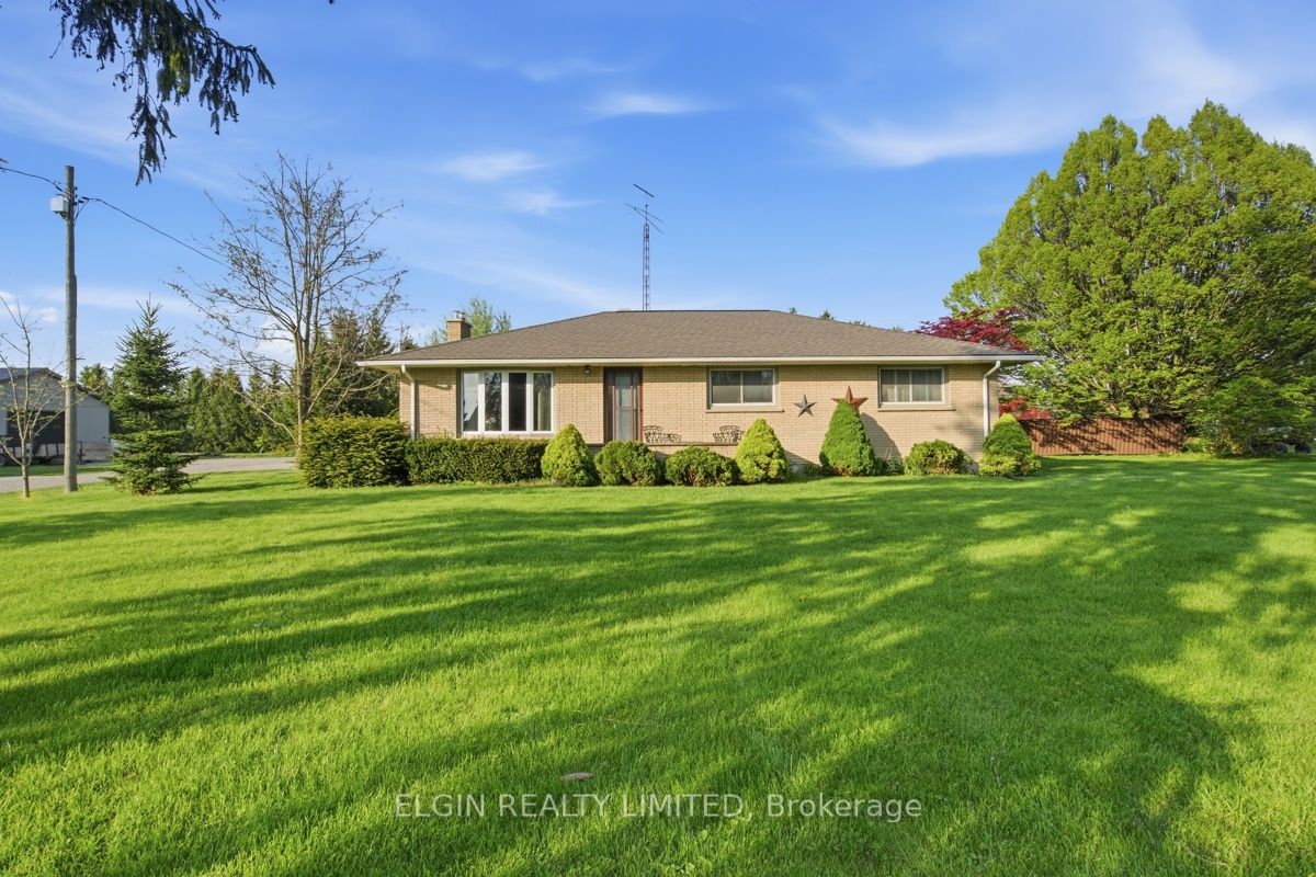 9022 Iona Road Property Photo 1