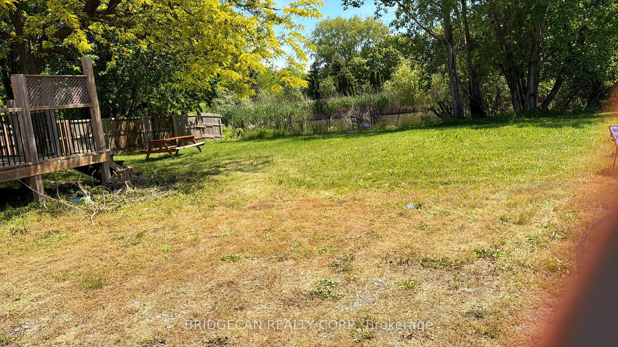 1269 1273 Larkin Road E Property Photo 11