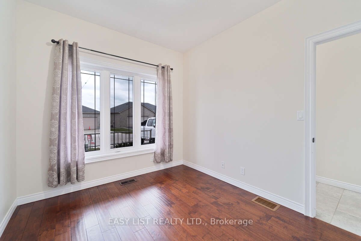153 Brown Street Property Photo 8