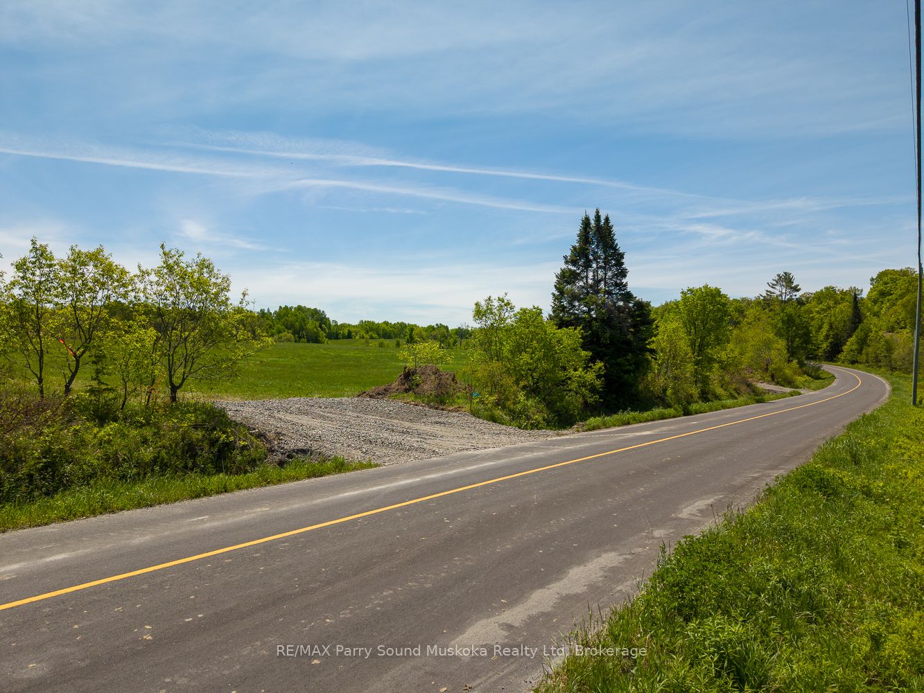 265 Balsam Road Property Photo 6