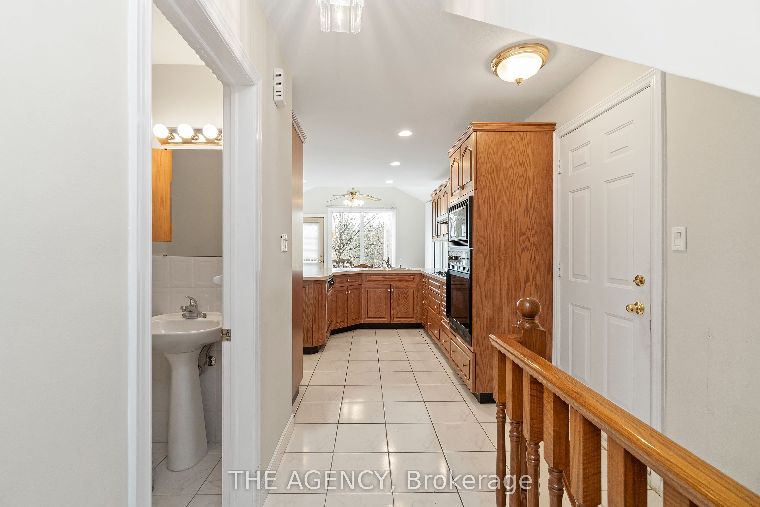 36 Buckingham Drive Property Photo 6