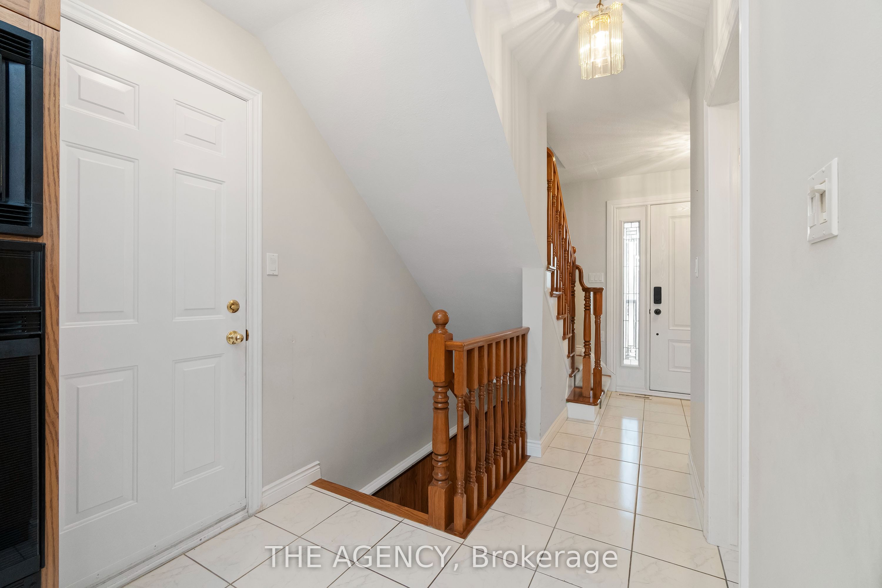 36 Buckingham Drive Property Photo 8