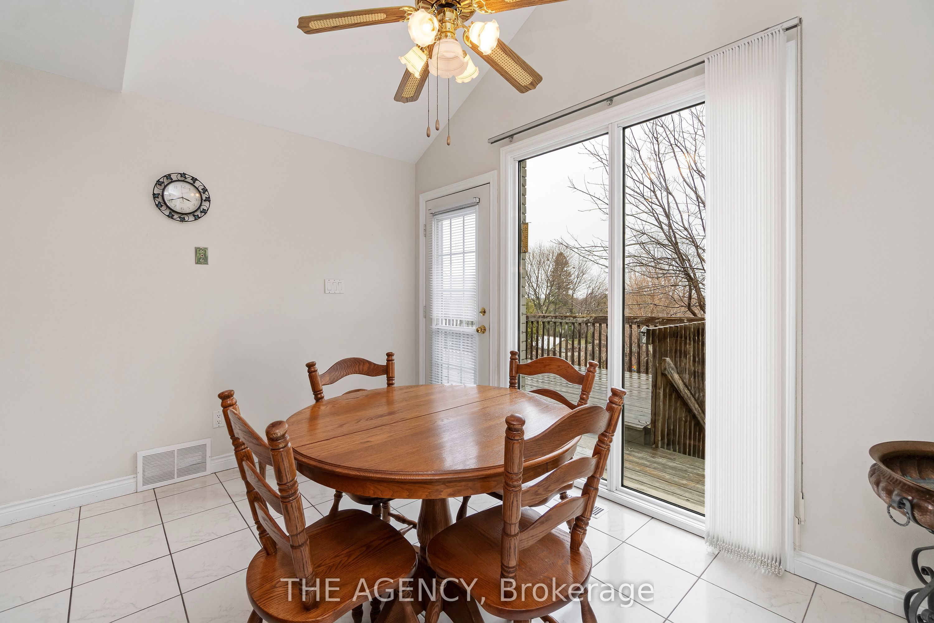 36 Buckingham Drive Property Photo 12