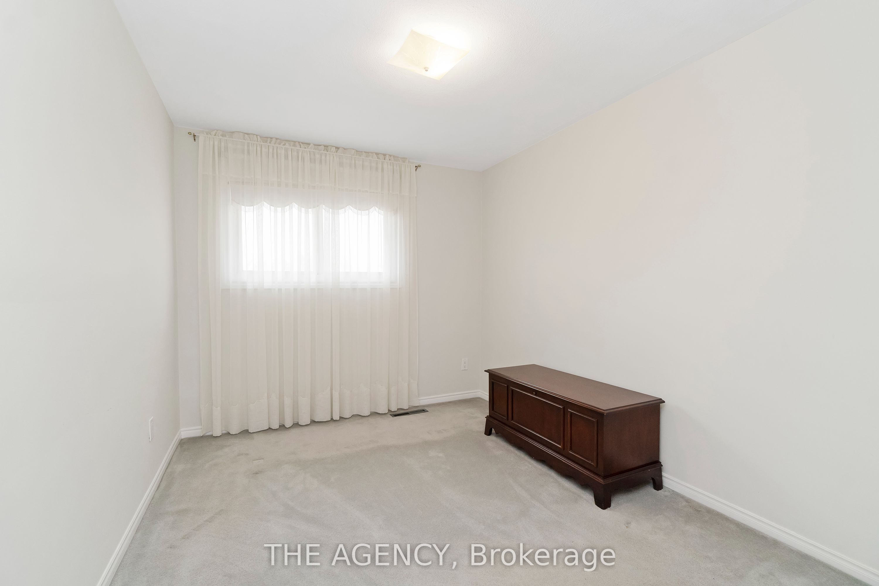 36 Buckingham Drive Property Photo 27