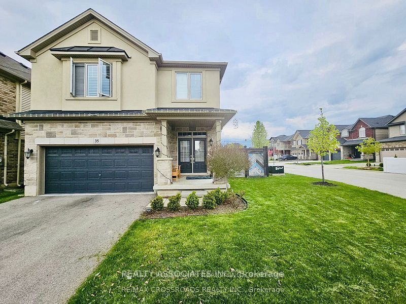 35 Cutts Crescent Property Photo 1