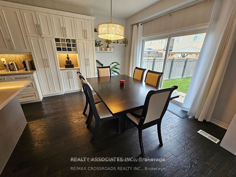 35 Cutts Crescent Property Photo 6