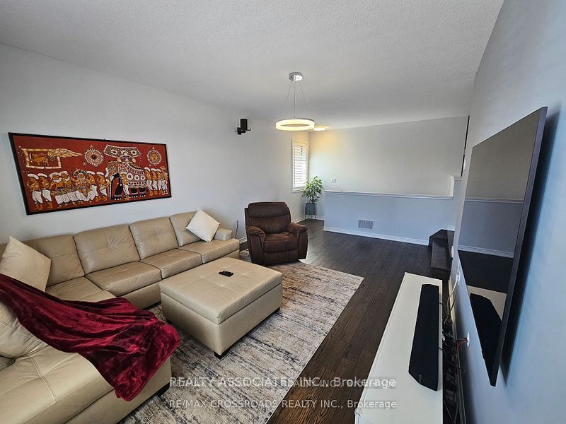 35 Cutts Crescent Property Photo 11