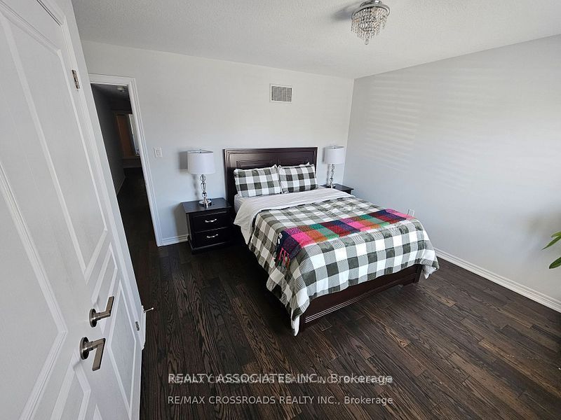35 Cutts Crescent Property Photo 18