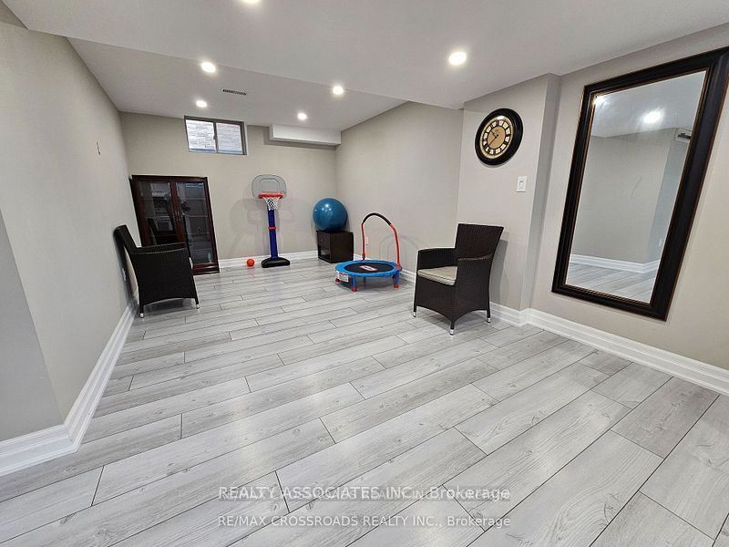 35 Cutts Crescent Property Photo 24