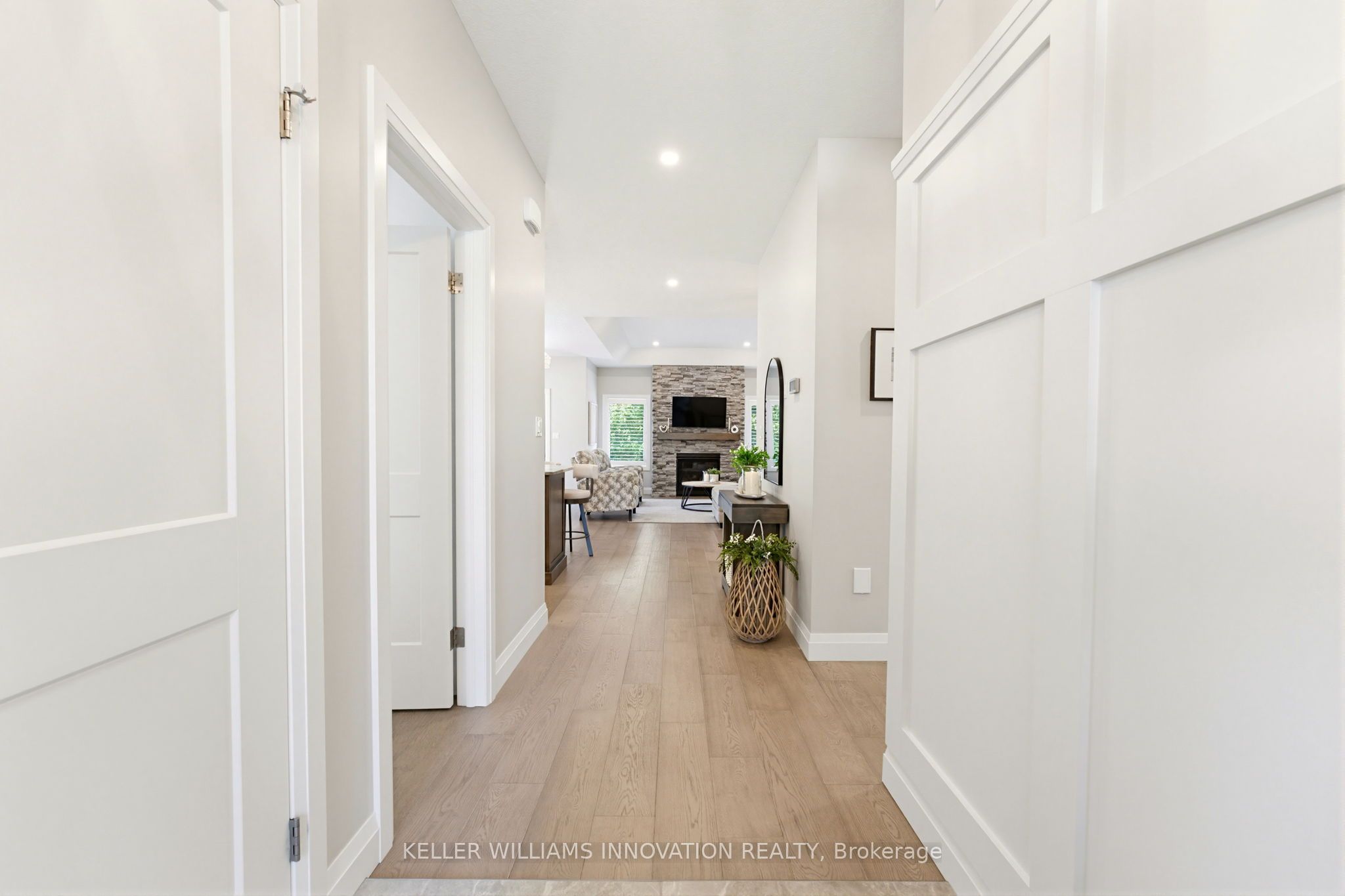 560 Rogers Road Property Photo 8