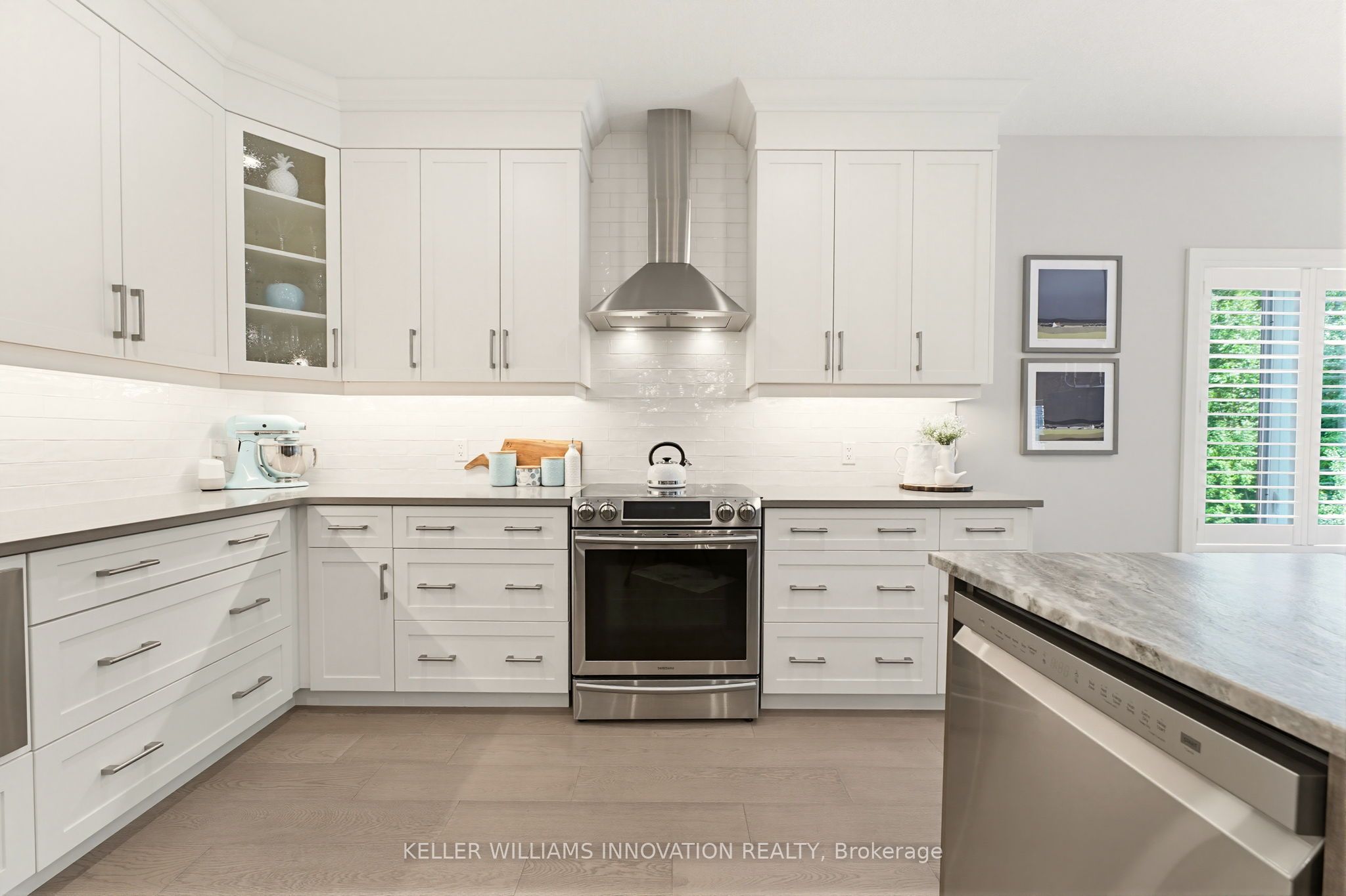 560 Rogers Road Property Photo 10